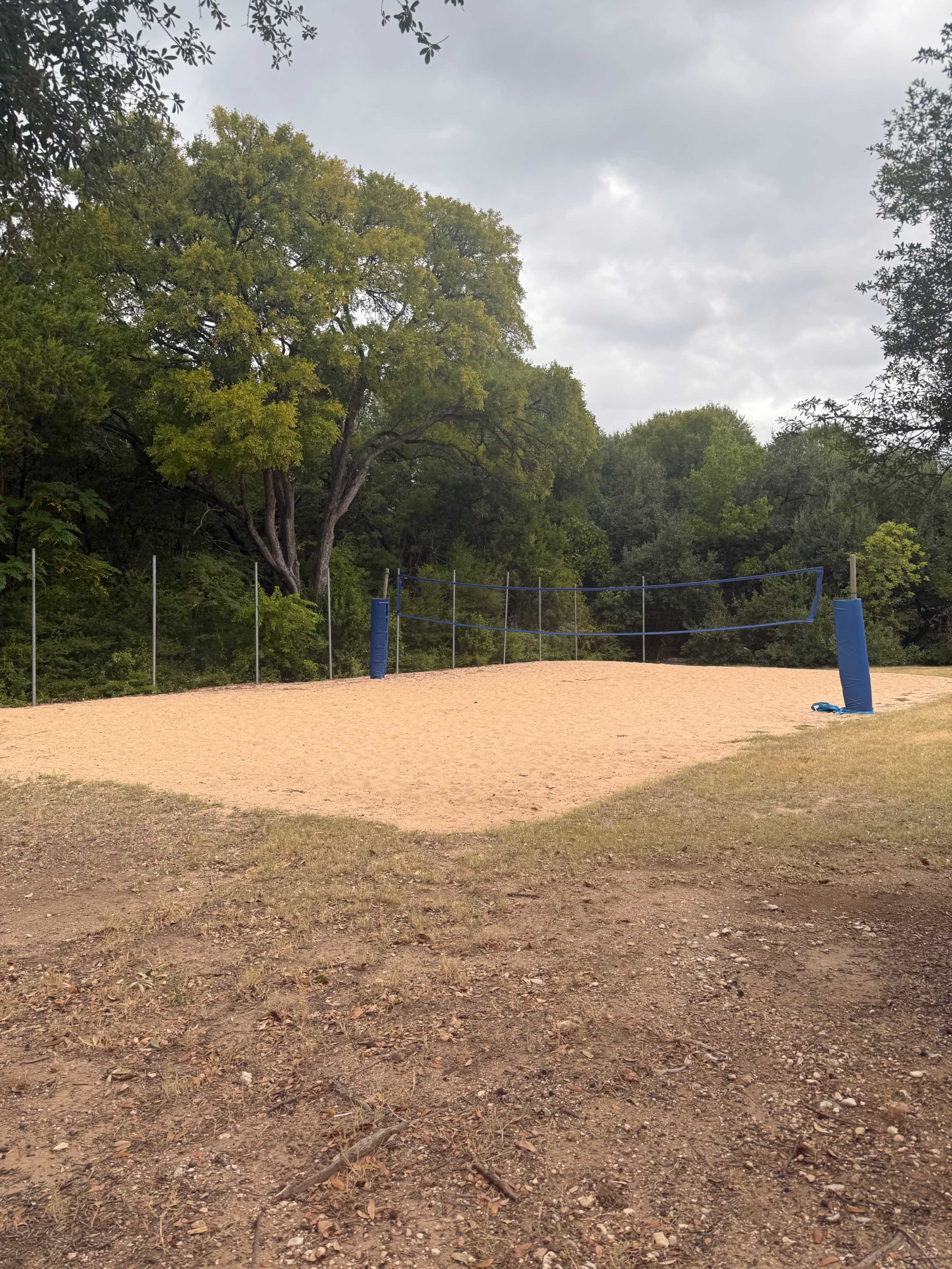 Outdoor Sand Volleyball Court in NW Austin – Lakewood on the Park Image in Pioneer Valley, Austin, TX