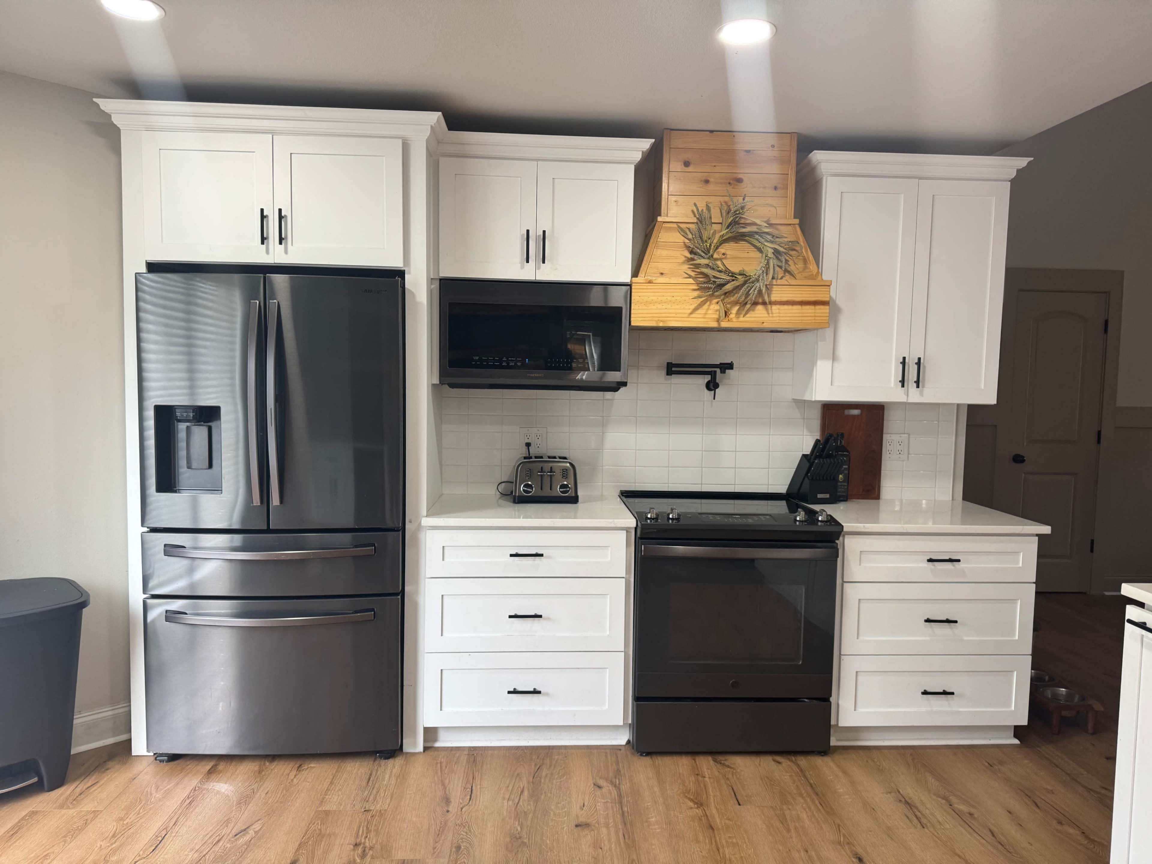 Cozy Modern Farmhouse Kitchen Image in , Hammond, LA
