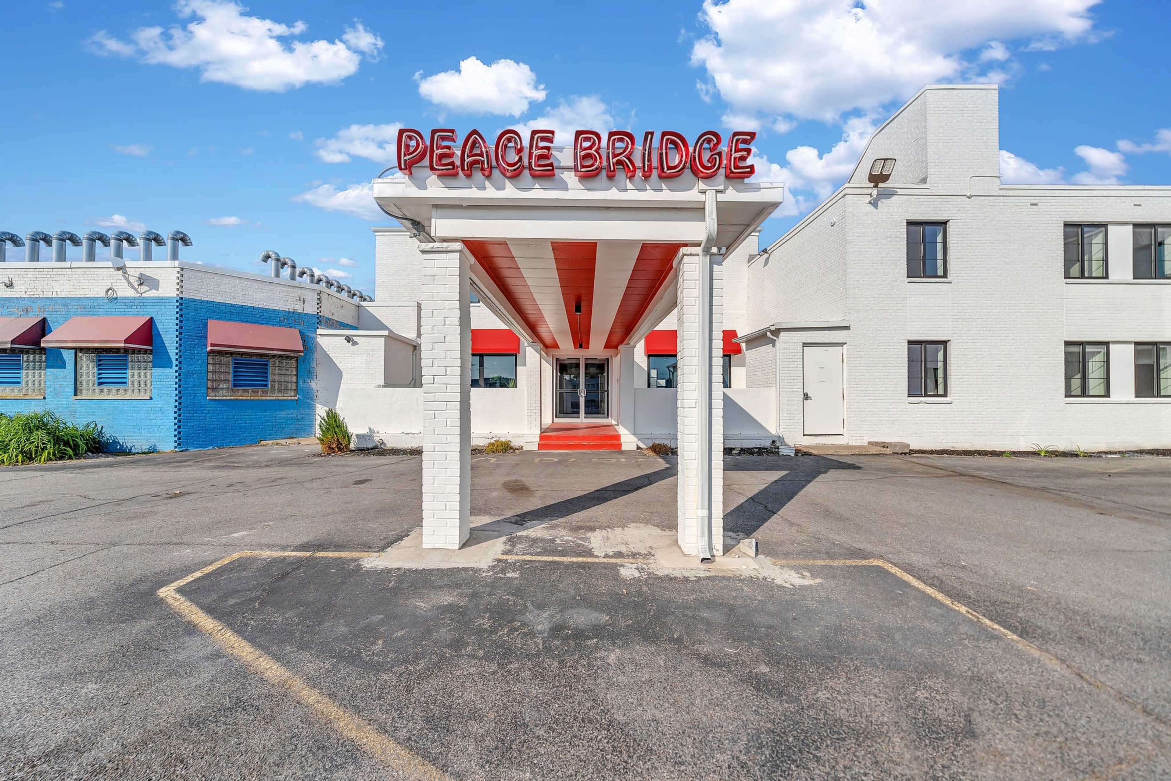 Common Room in West Side of Buffalo Image in Front Park, Buffalo, NY