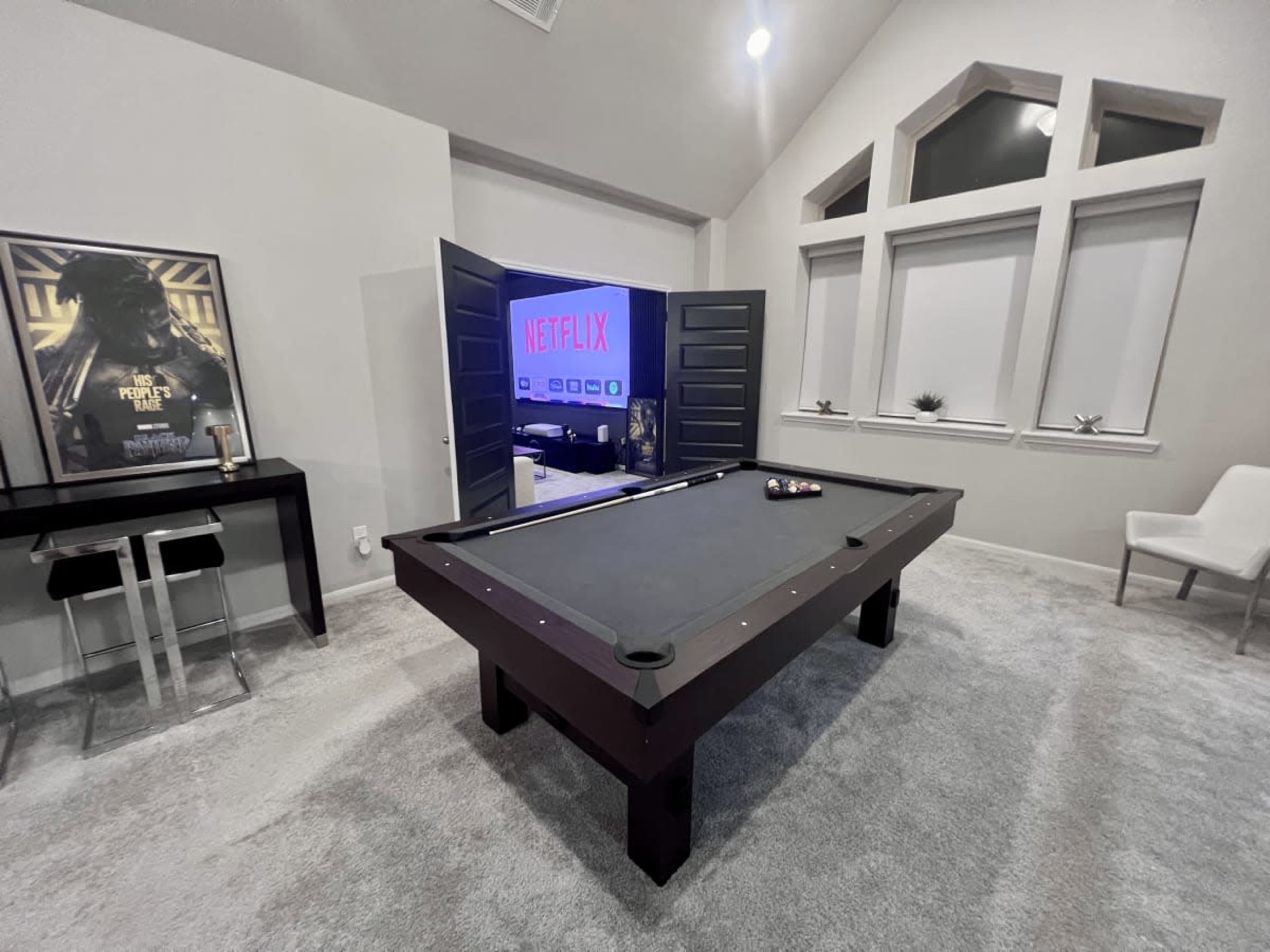 Modern 4BR Smart Home w/  Natural Light – Ideal for Shoots, Content Creation, Small Gatherings & Retreats Image in , Houston, TX