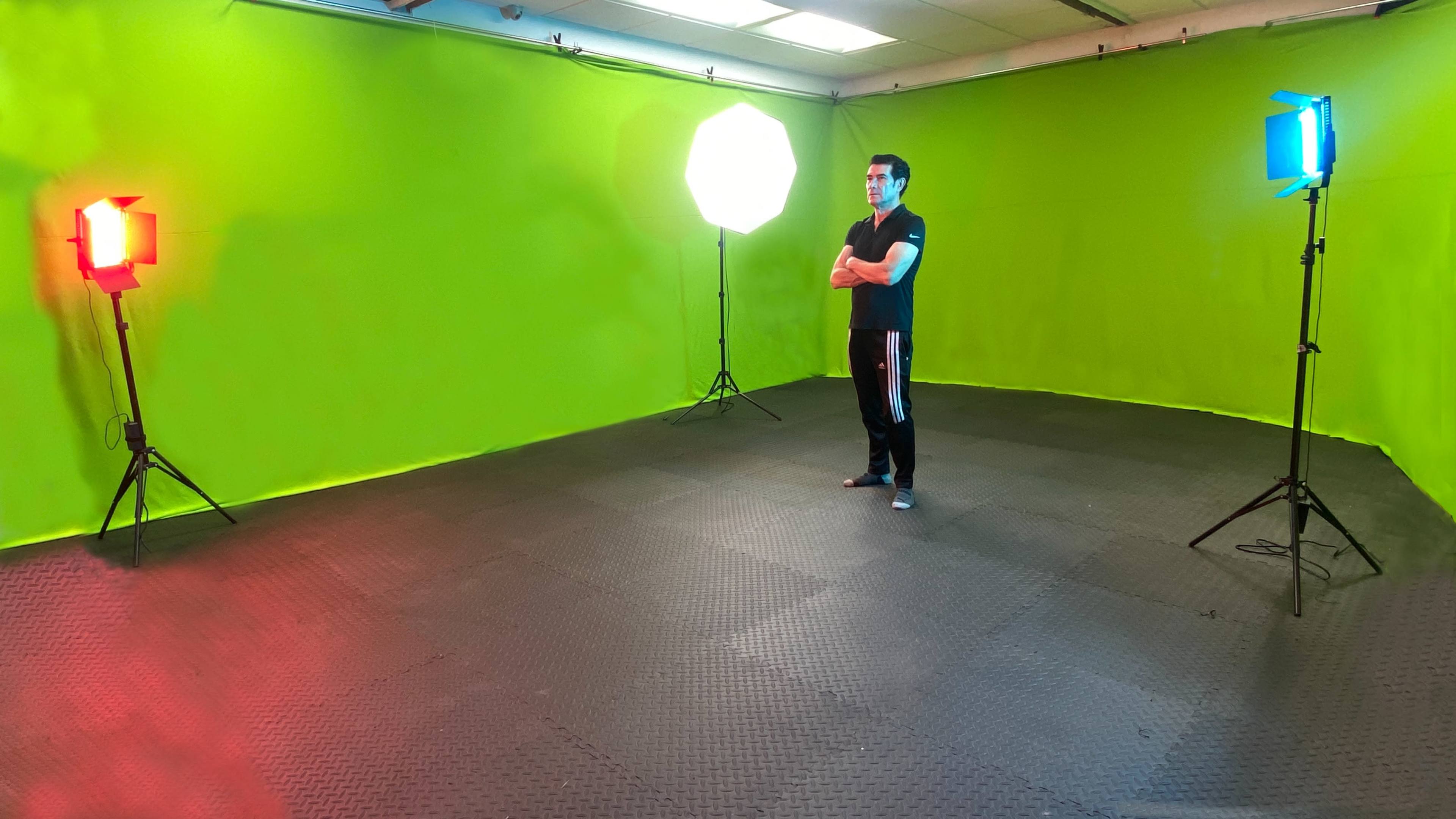 Nice studio with Green screen, black or white backgrounds Image in Reseda, Reseda, CA