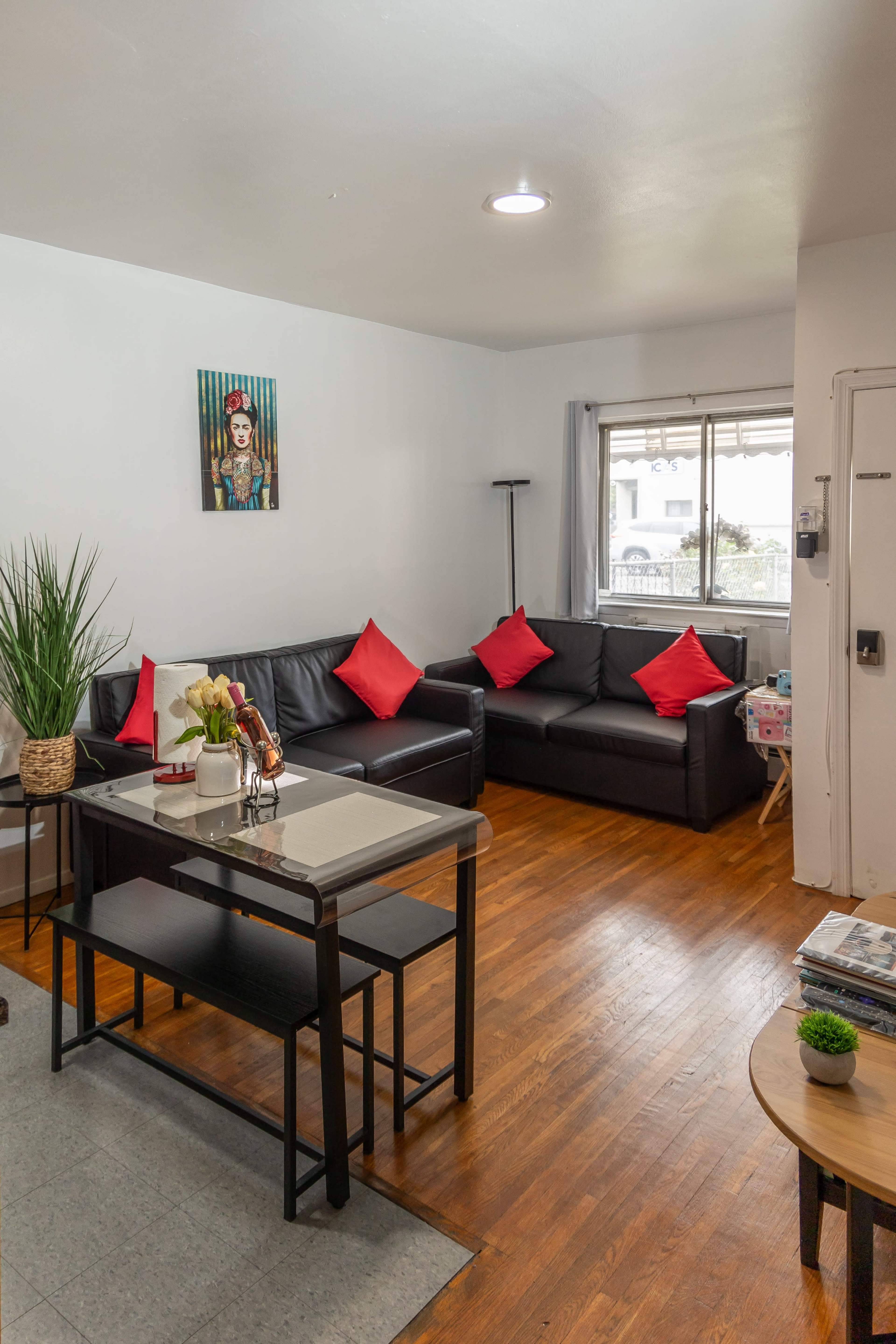 Astoria's Casa Oasis Image in Ditmars Steinway, Astoria, NY