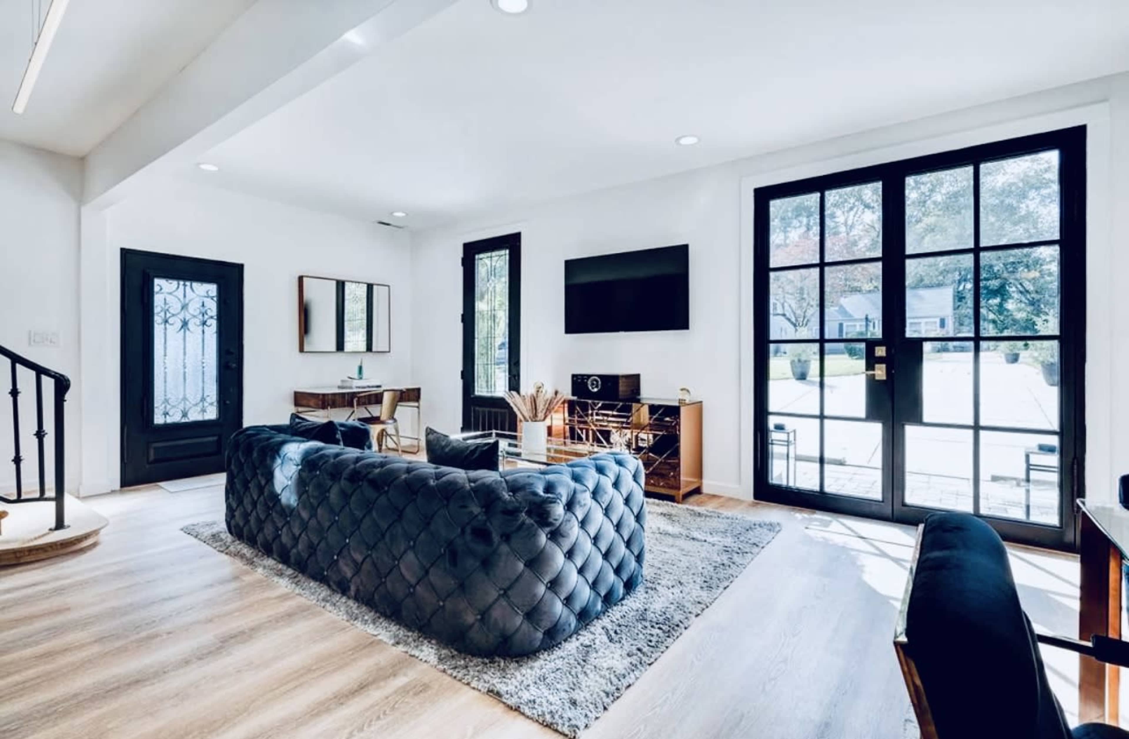 Luxury Rustic and contemporary residence Image in East Lake, Atlanta, GA