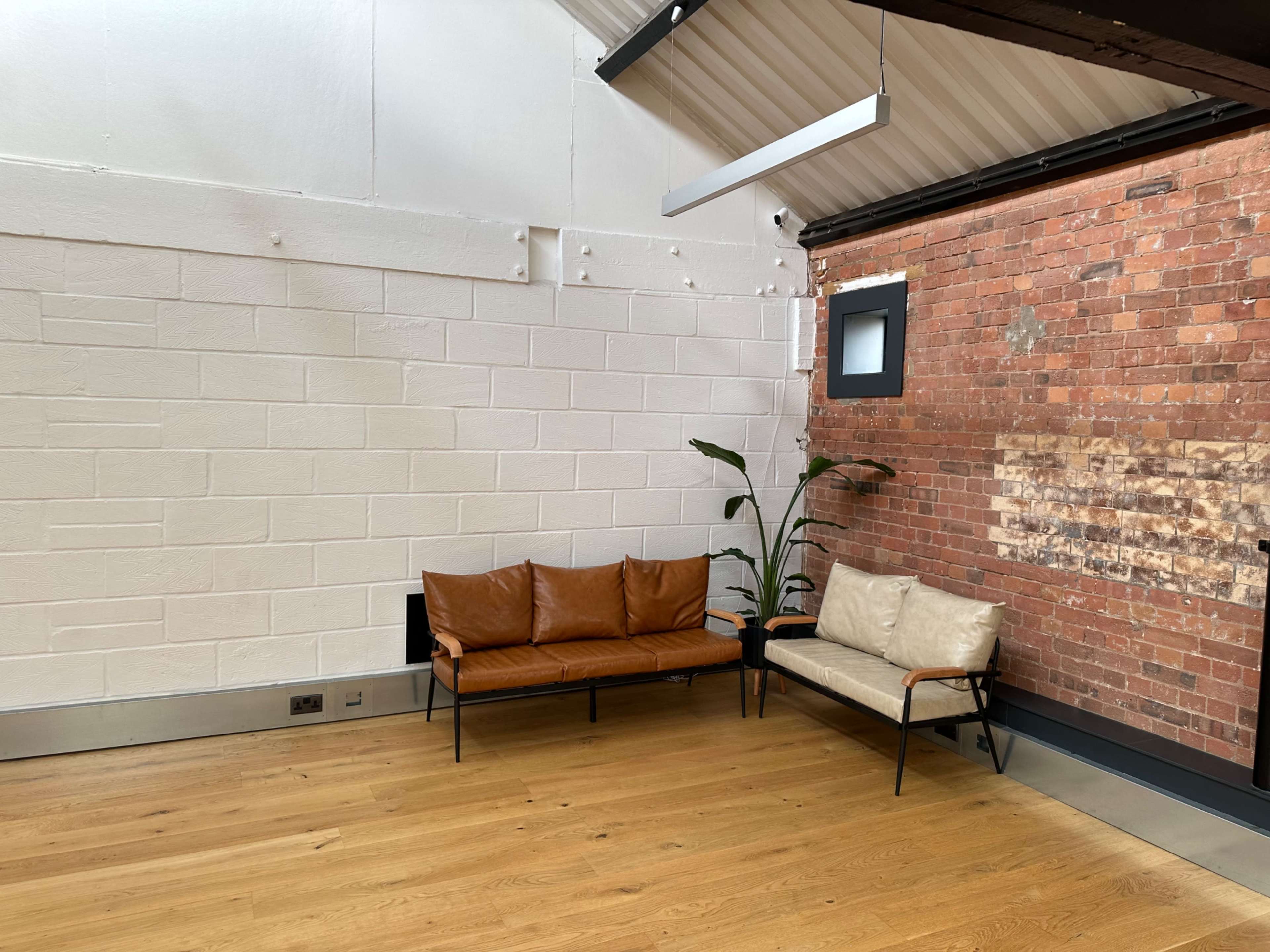 Multi-use Light Filled 60sqm Studio at Islington Studios Image in London, London, ENG