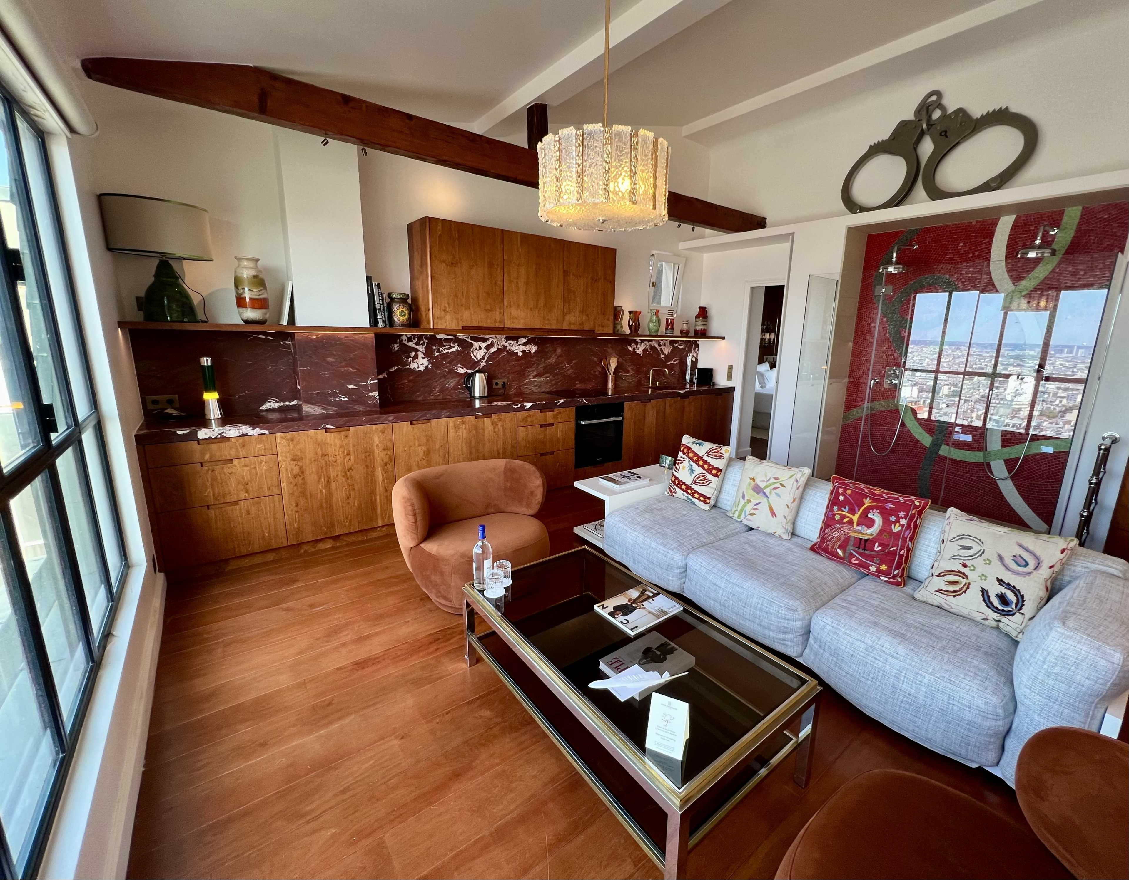 Suite Lepic avec vue sur la ville Image dans Montmartre, Paris, 
