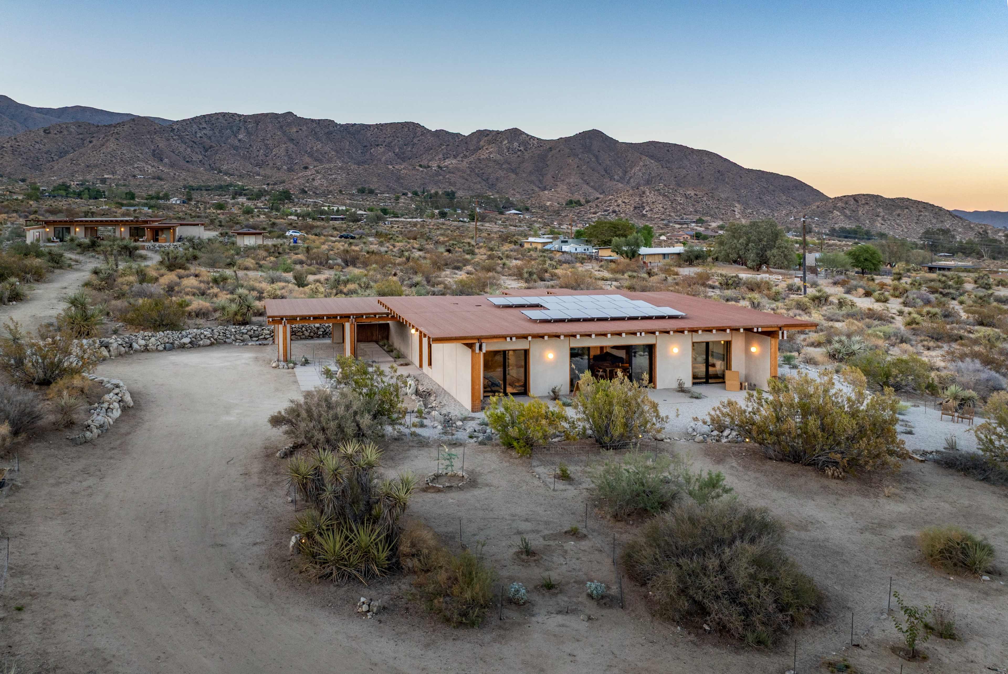 Desert Retreat with Mountain Views Image in Morongo Valley, Morongo Valley, CA
