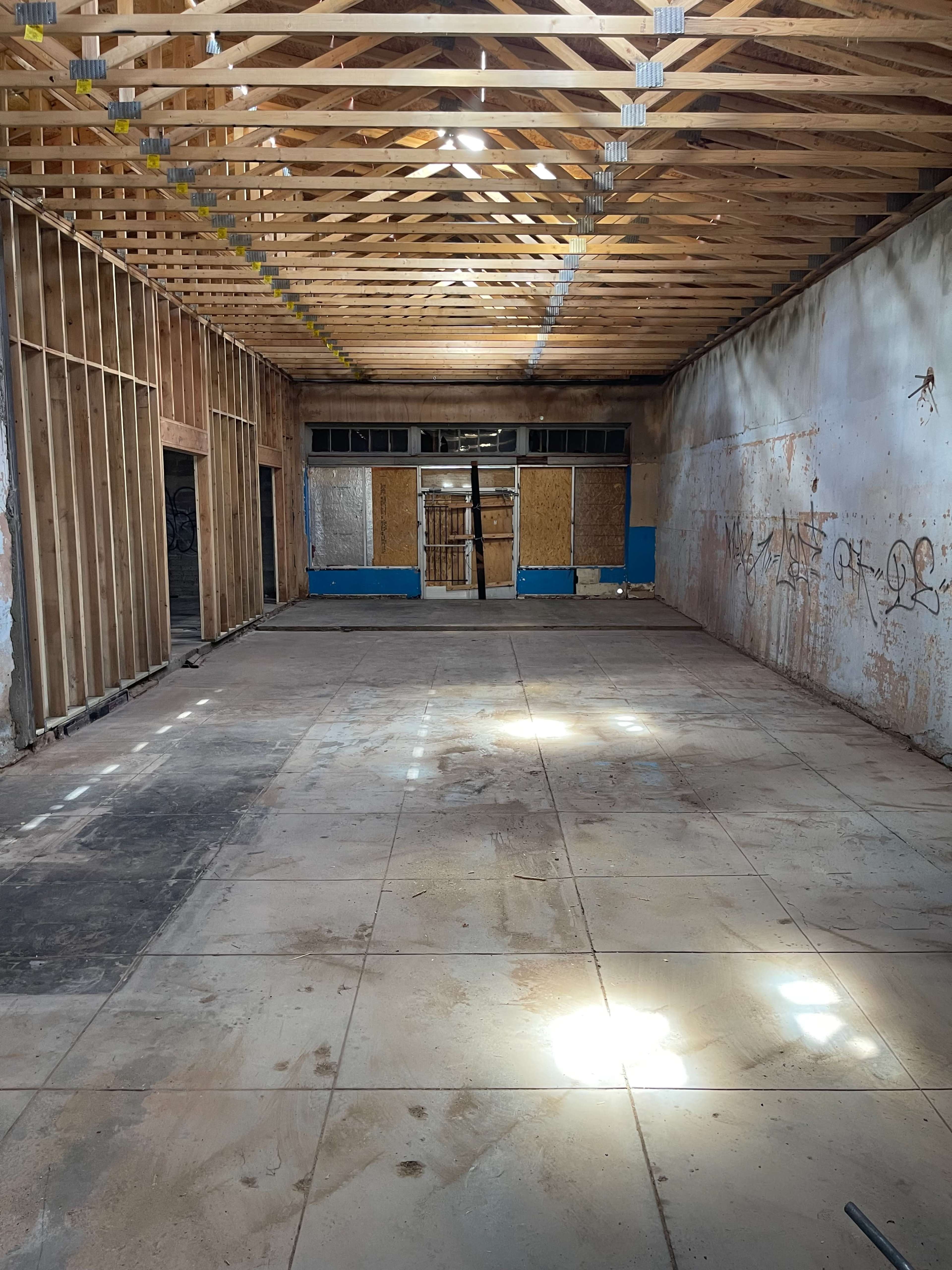 Open warehouse minutes from Downtown Phoenix Image in Central City, Phoenix 16th Street and Van Buren, AZ