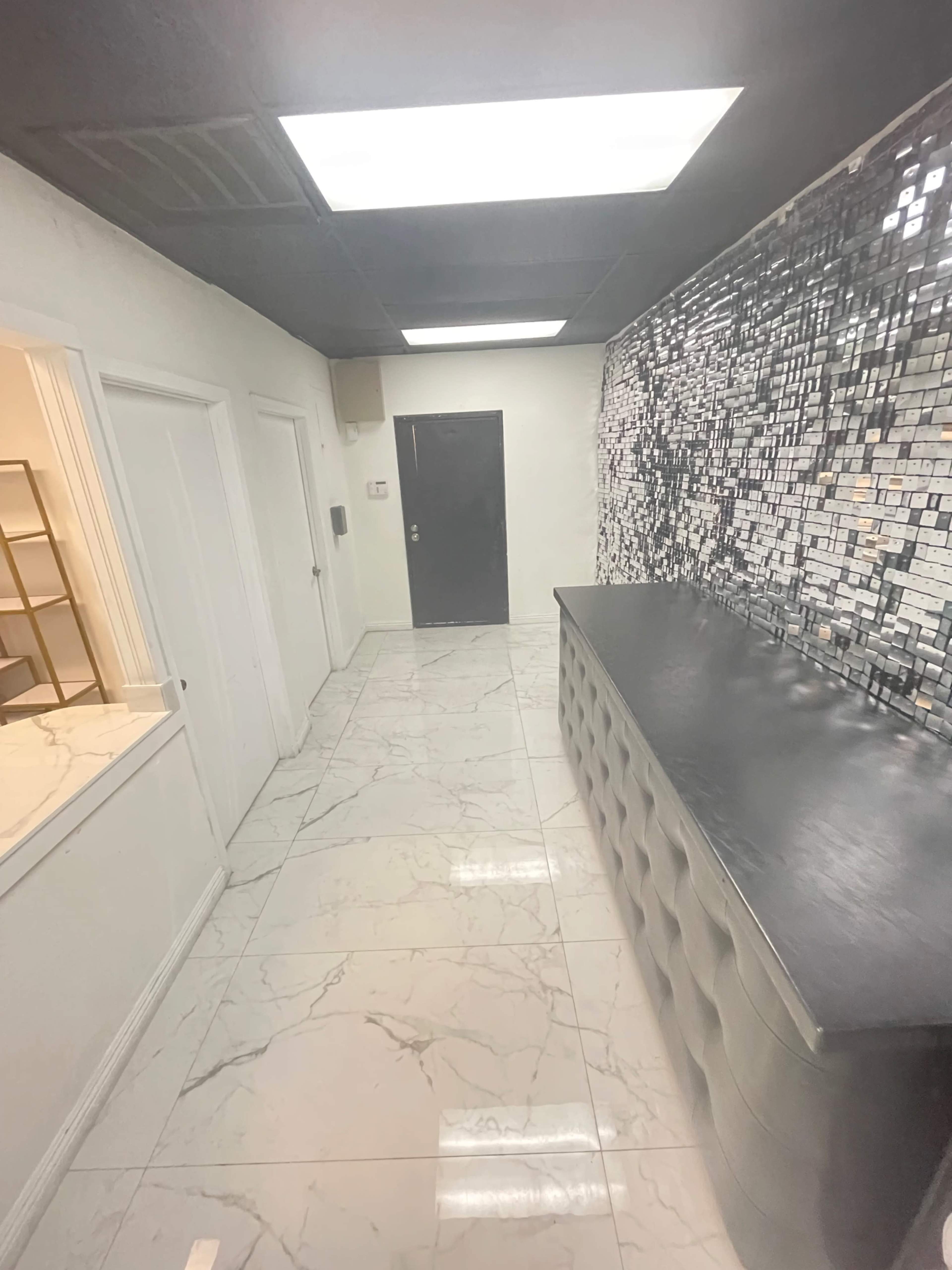 Luminous Marble Studio in the Heart of the City Image in Hyde Park, Los Angeles, CA