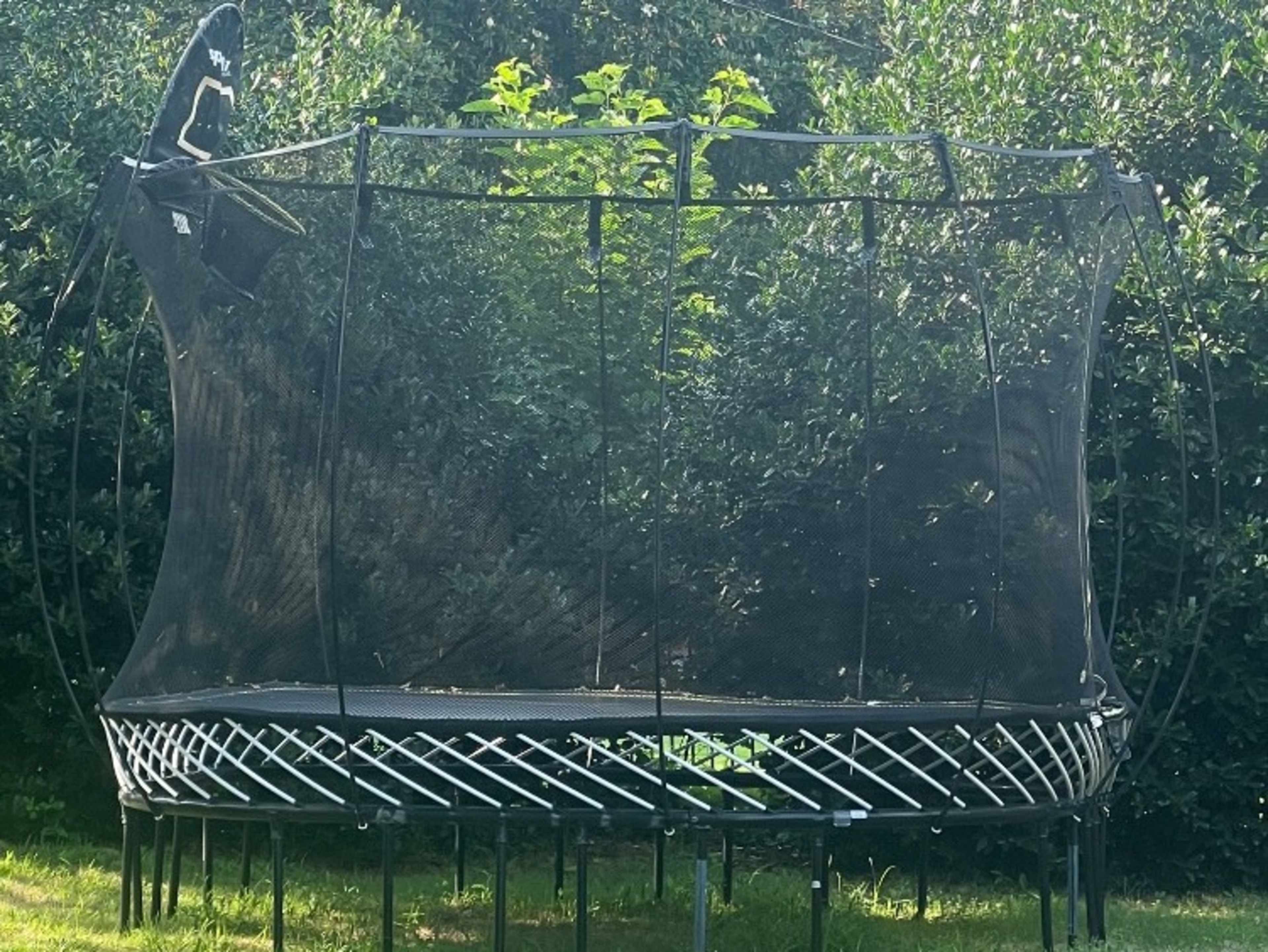 Trampoline