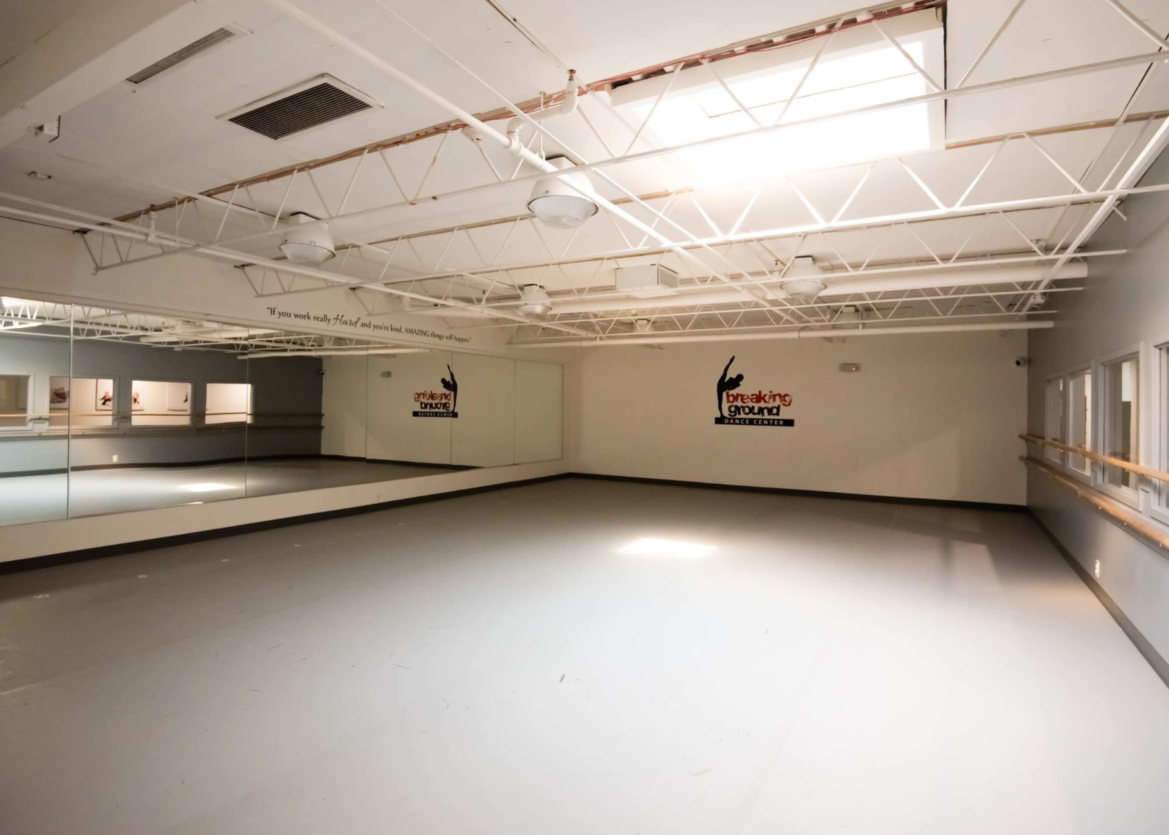 Modern Suburban Dance Studio Image in Mount Pleasant, Pleasantville, NY