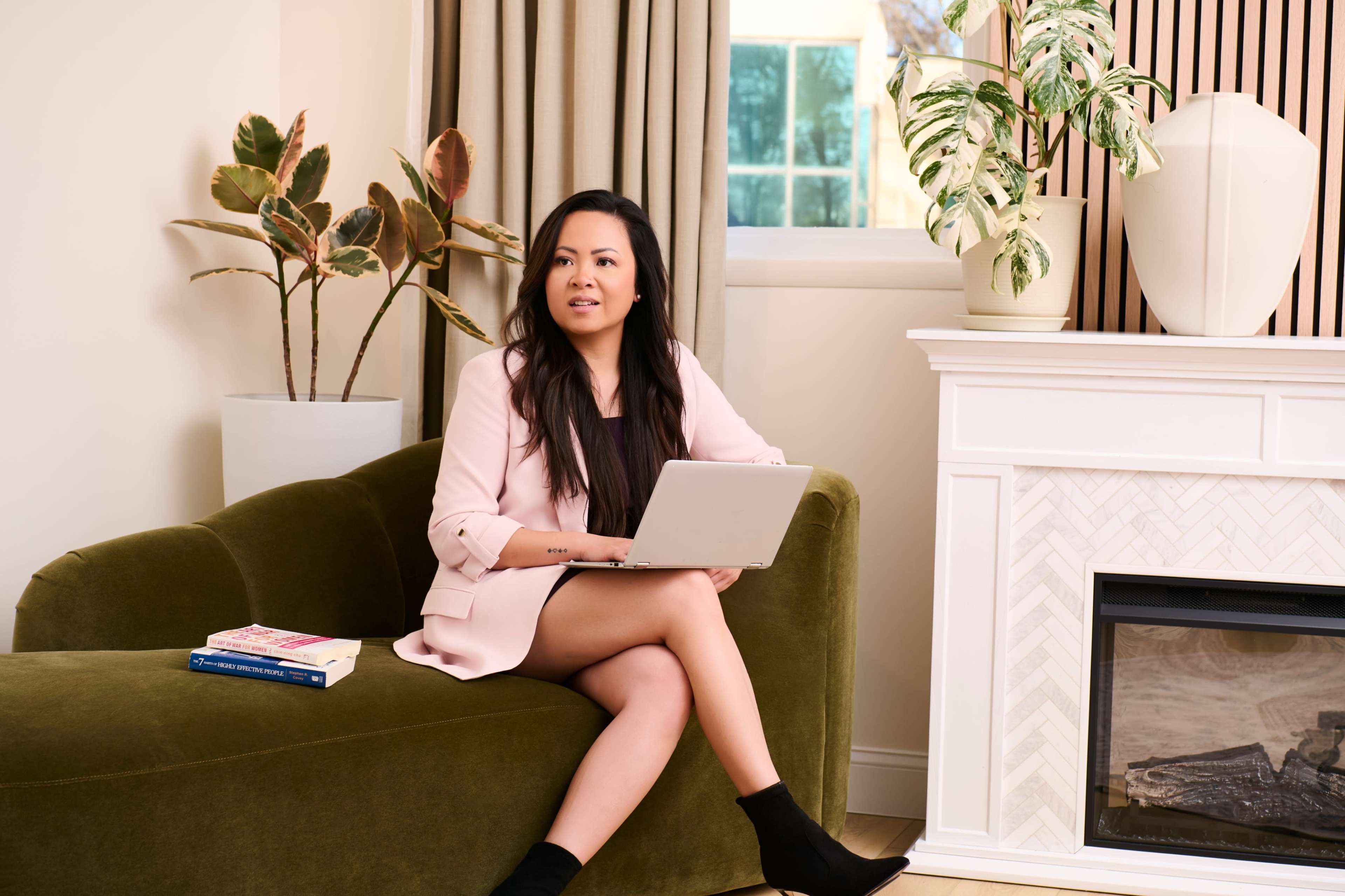 Beautiful, Warm and Modern Lifestyle Photography Space in Northern Virginia Image in Merrifield, Fairfax, VA