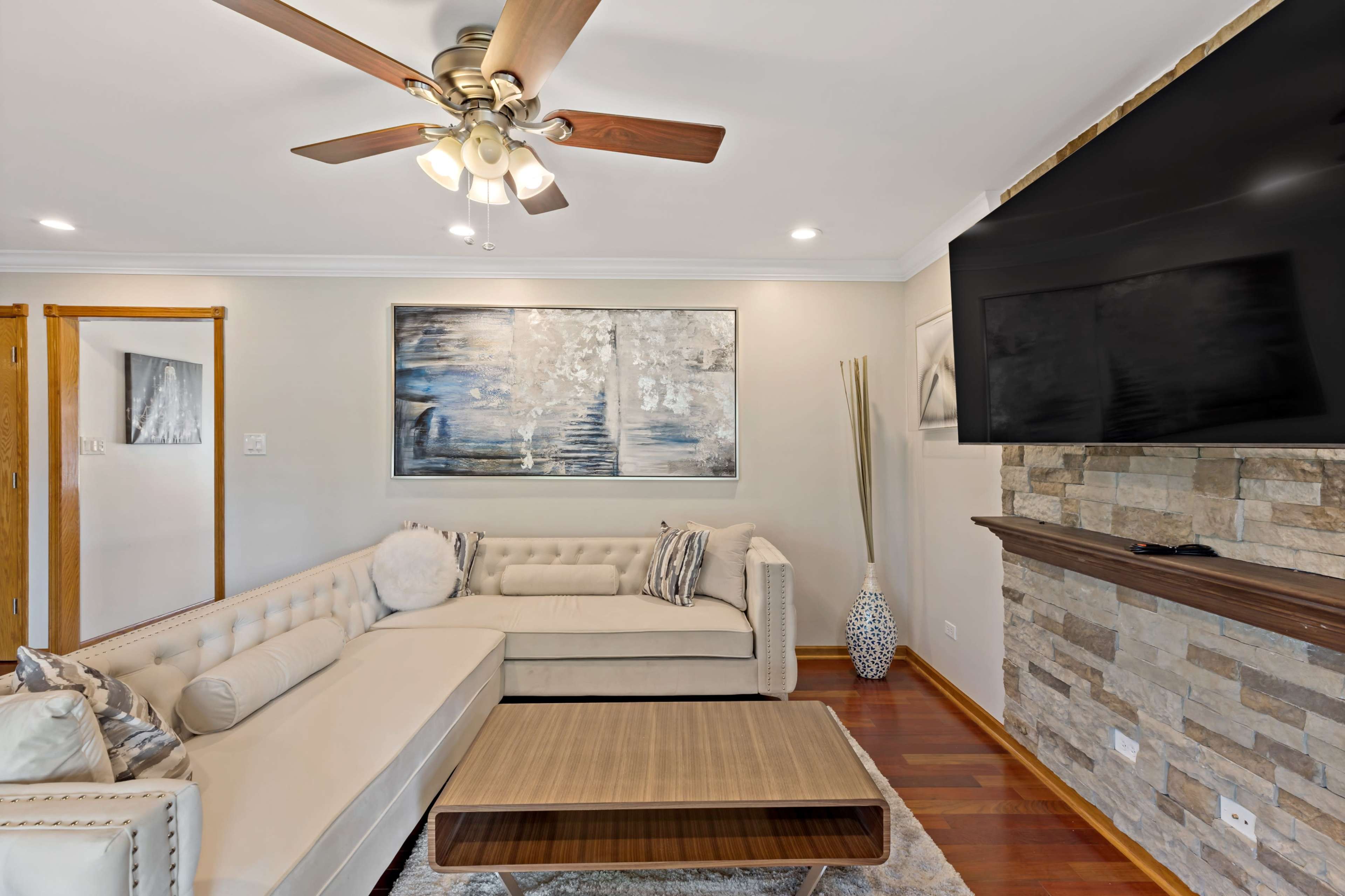 Munster Escape from City Home Image in North Township, Munster, IN