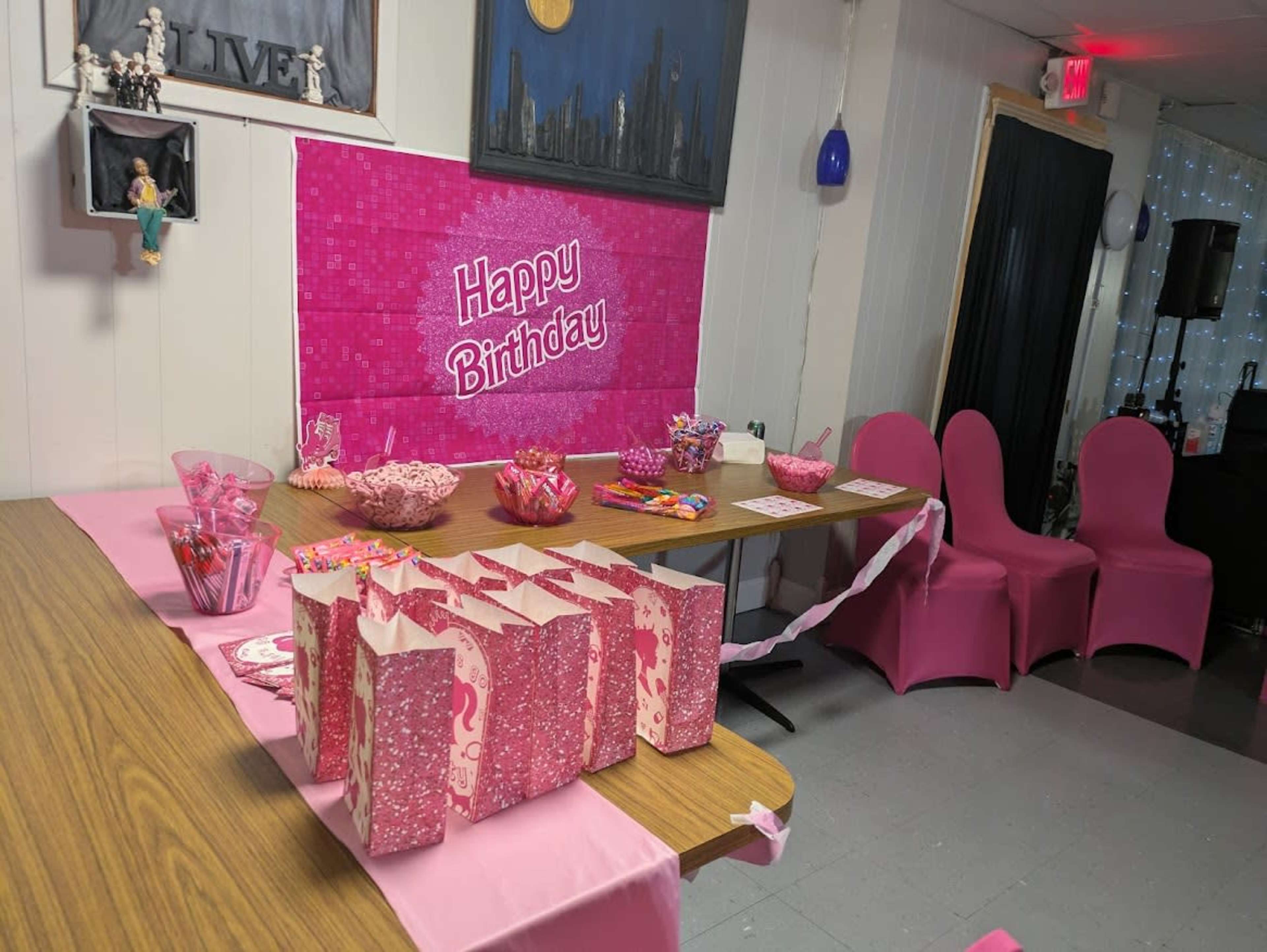 All-Inclusive Event Space in a comfortable Home-like setting Image in North Collinwood, Cleveland, OH