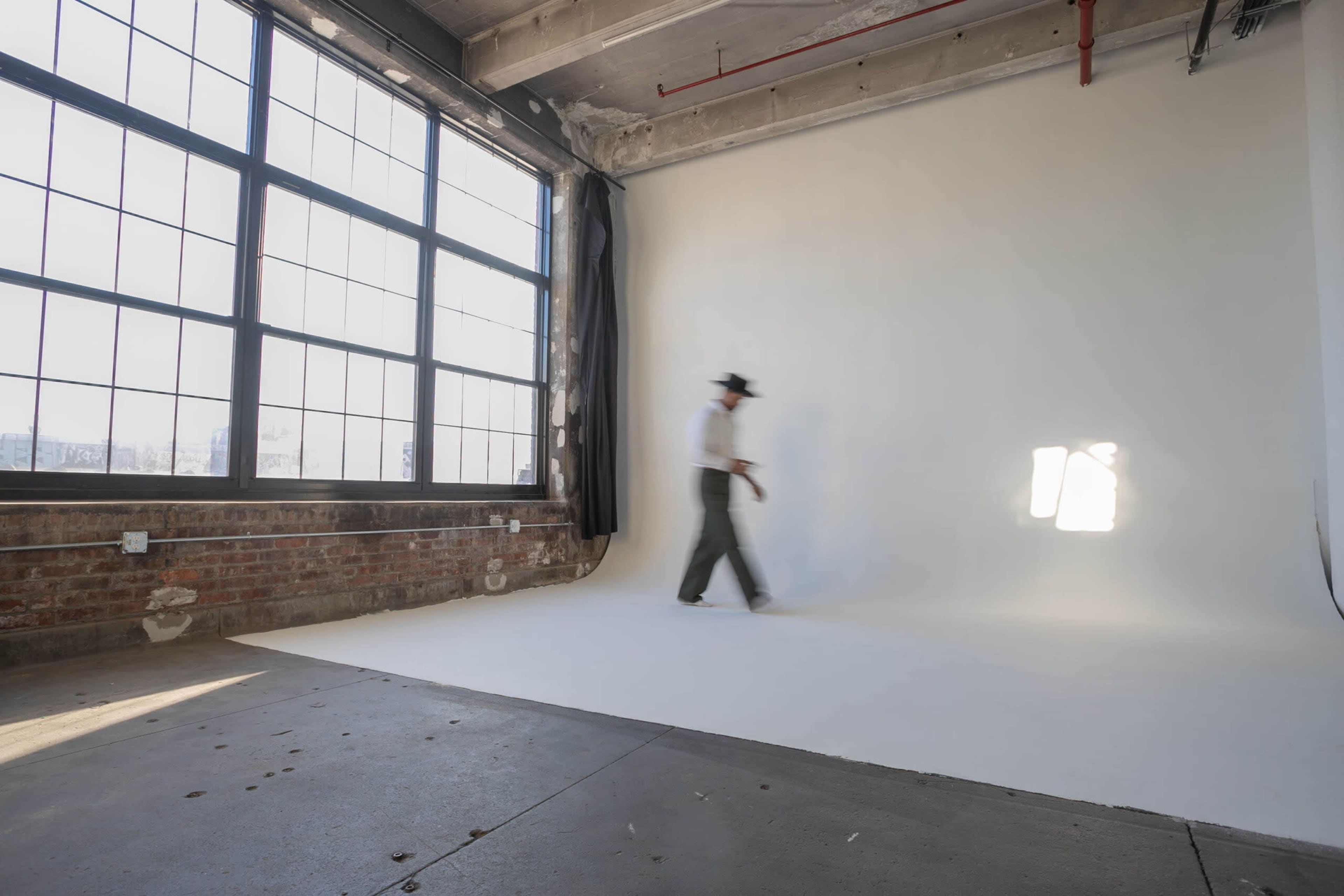 Cyclorama + Backdrops + Flashes Image in East Williamsburg, Brooklyn, NY