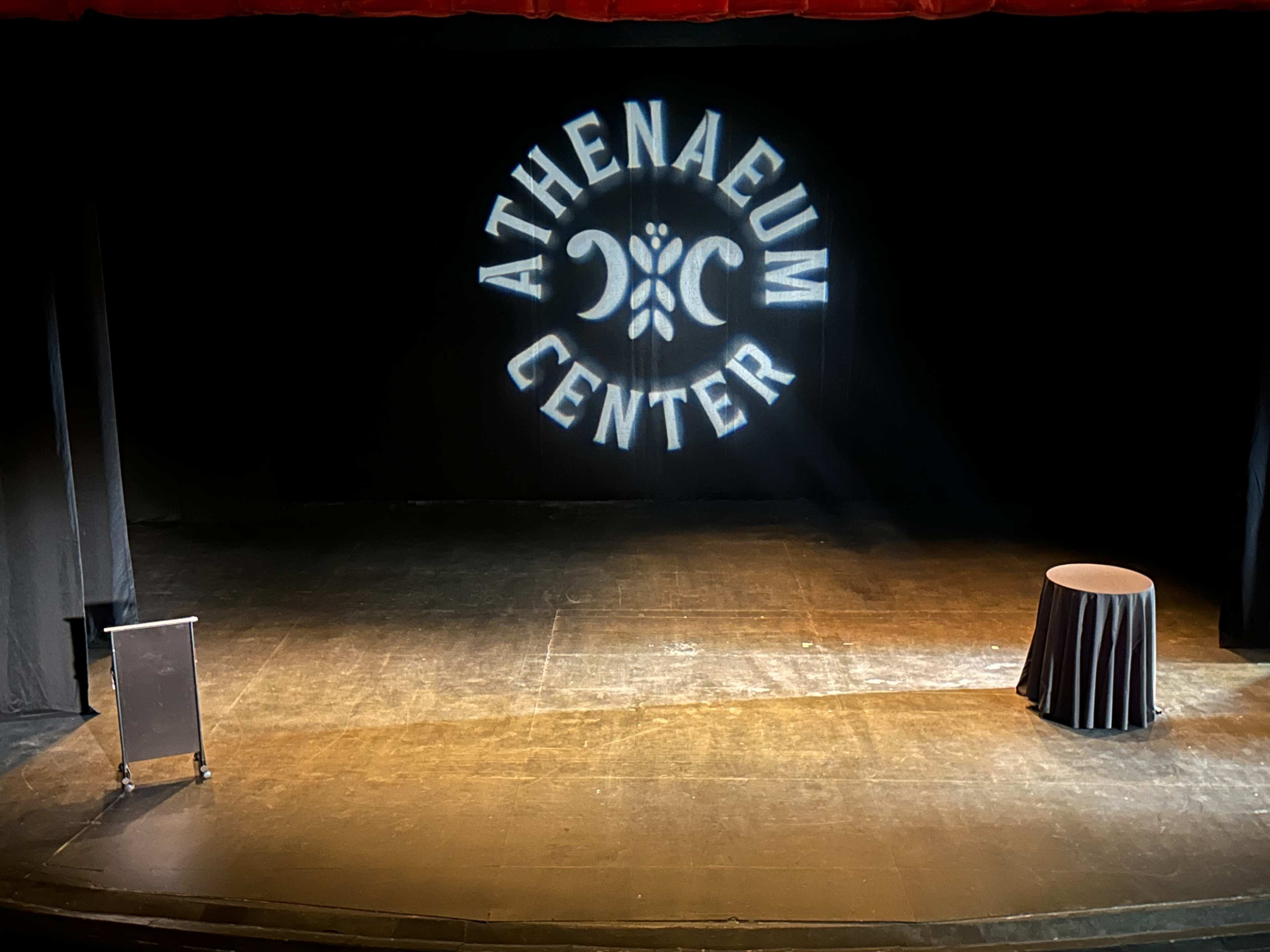 Historic Off-Loop Theater Image in Lake View, Chicago, IL