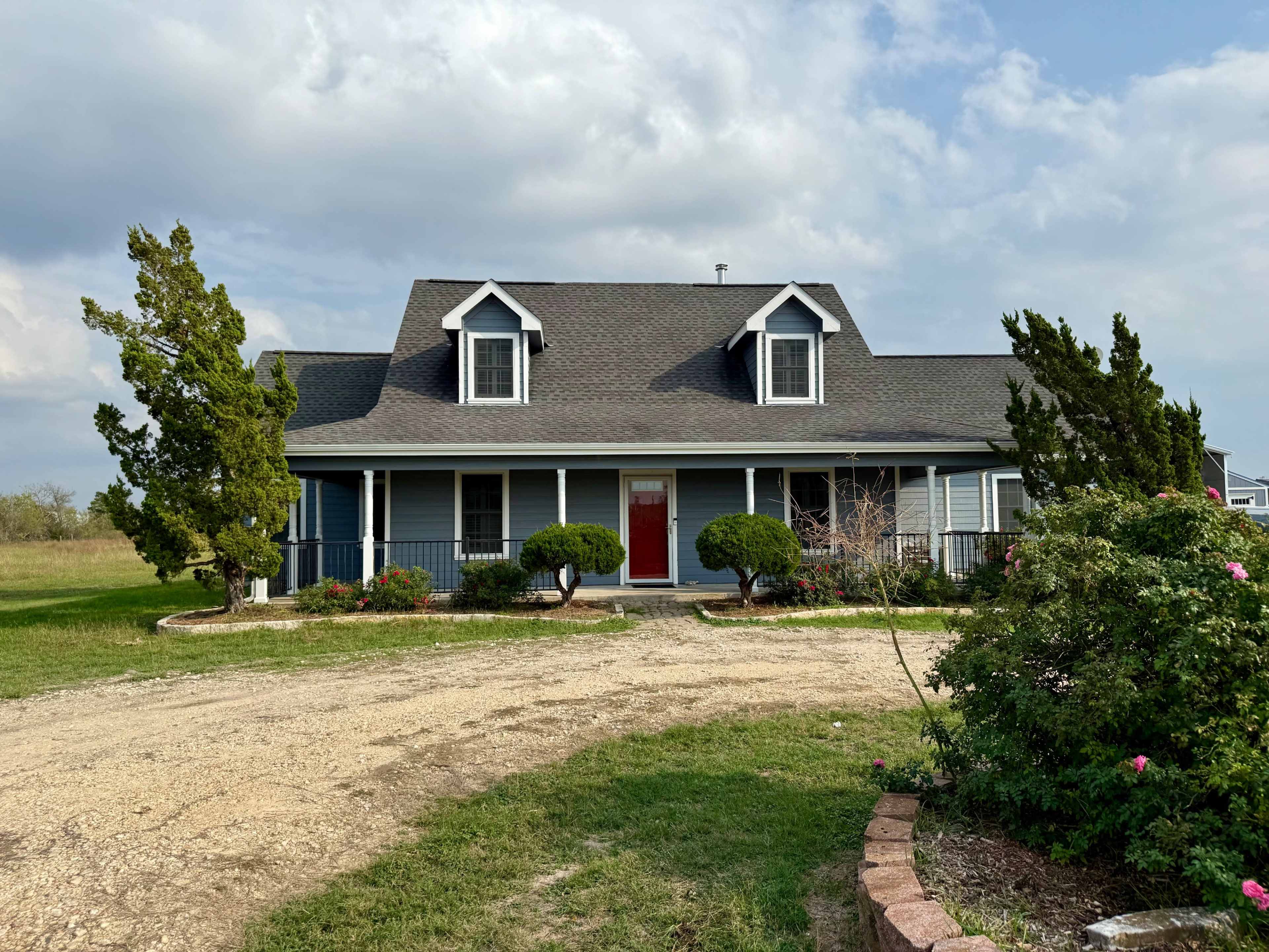 Country House Image in The Post Oak, Manor, TX