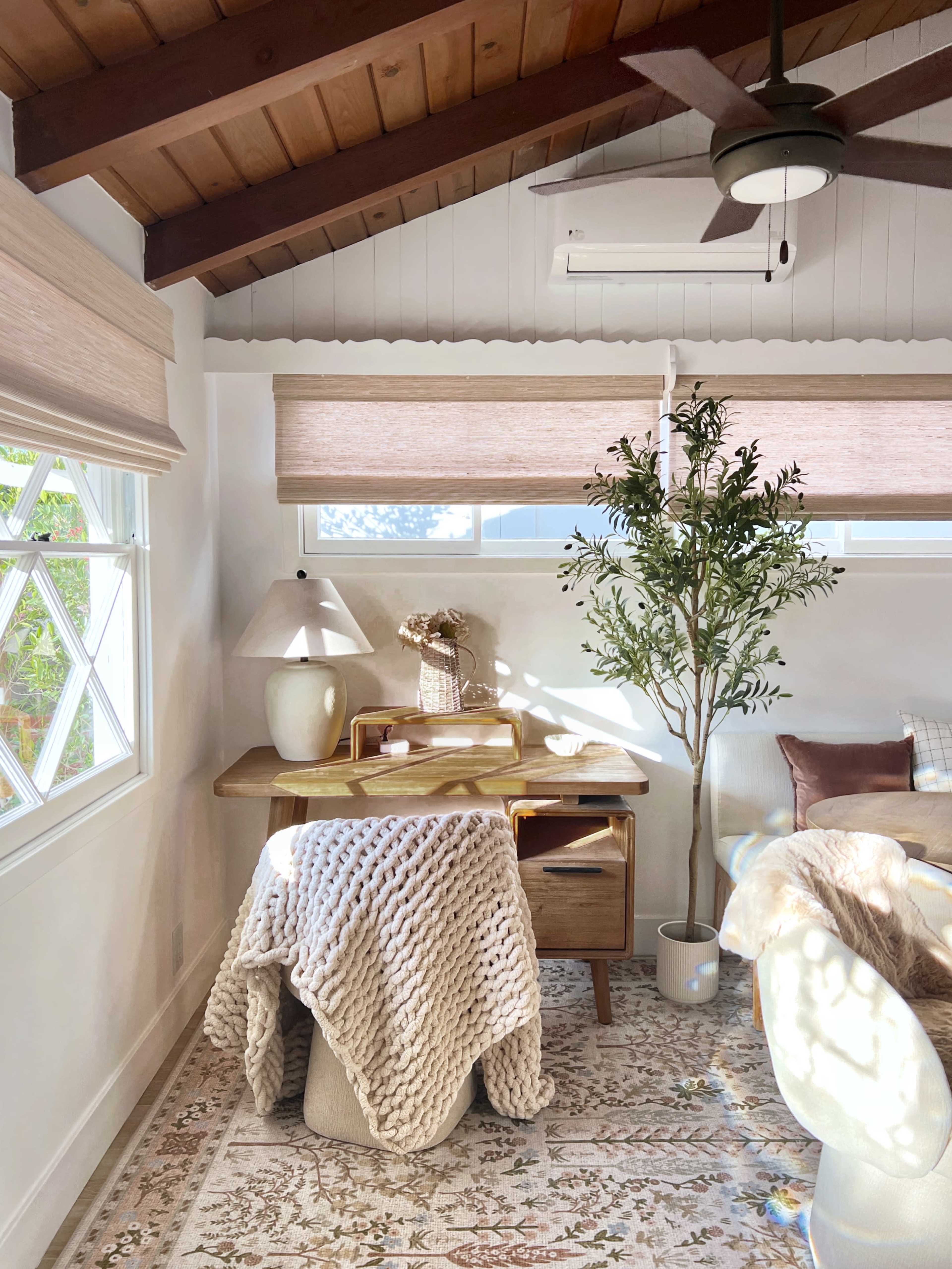 Quaint Cottage Near Bay and Beach Image in Balboa Peninsula, Newport Beach, CA