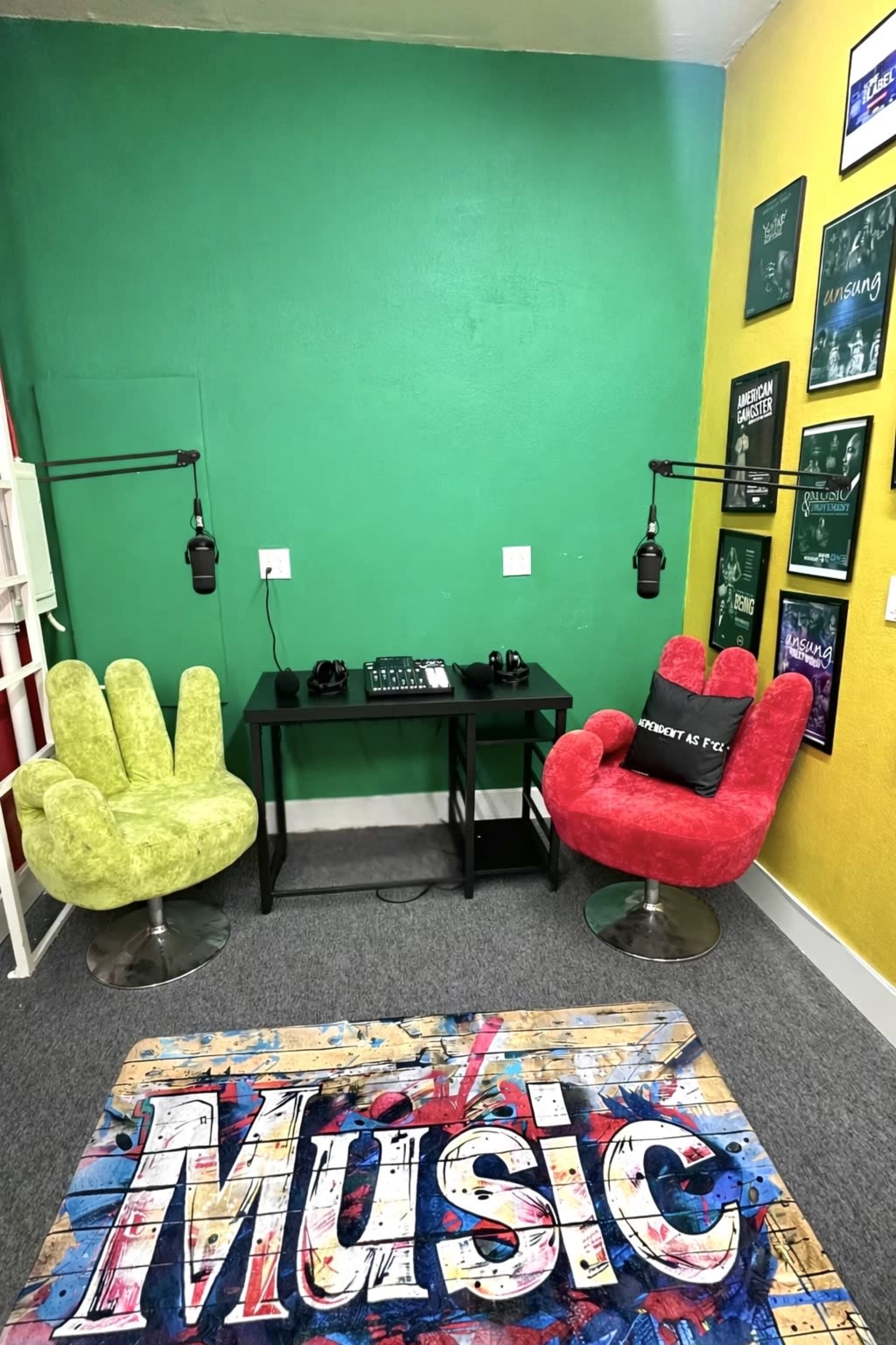 Colorful TV/Film & Podcast Studio/Meeting Space Image in North Hollywood, North Hollywood, CA