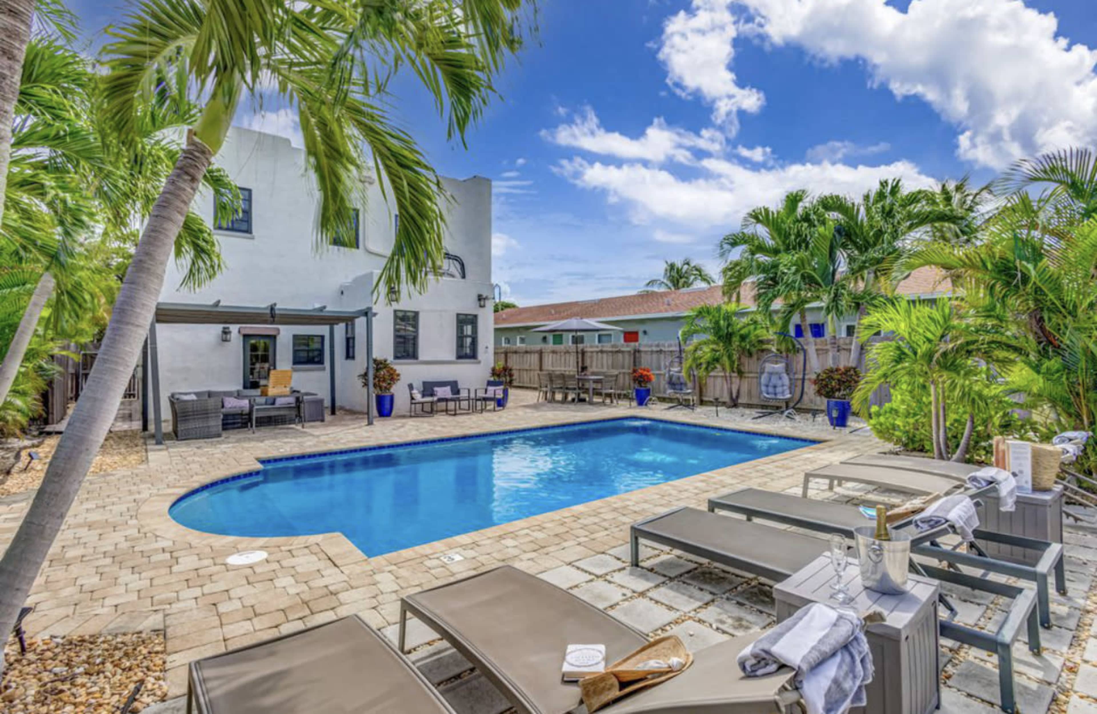 Historic Spanish Revival home in the Downtown Historic District of Lake Worth Beach Image in Lake Worth, Lake Worth Beach, FL