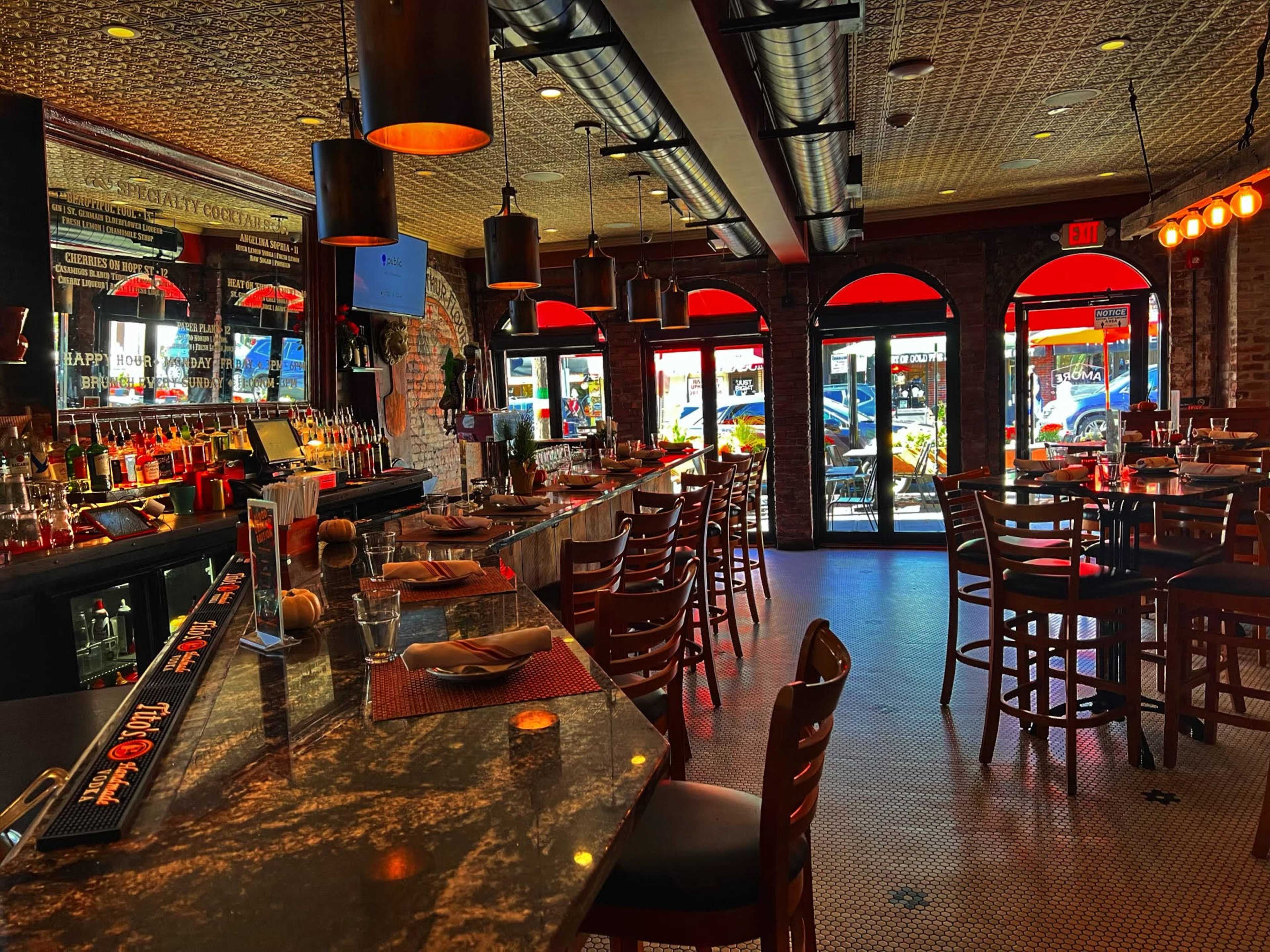 Italian restaurant with ample space Image in Springdale, Stamford, CT
