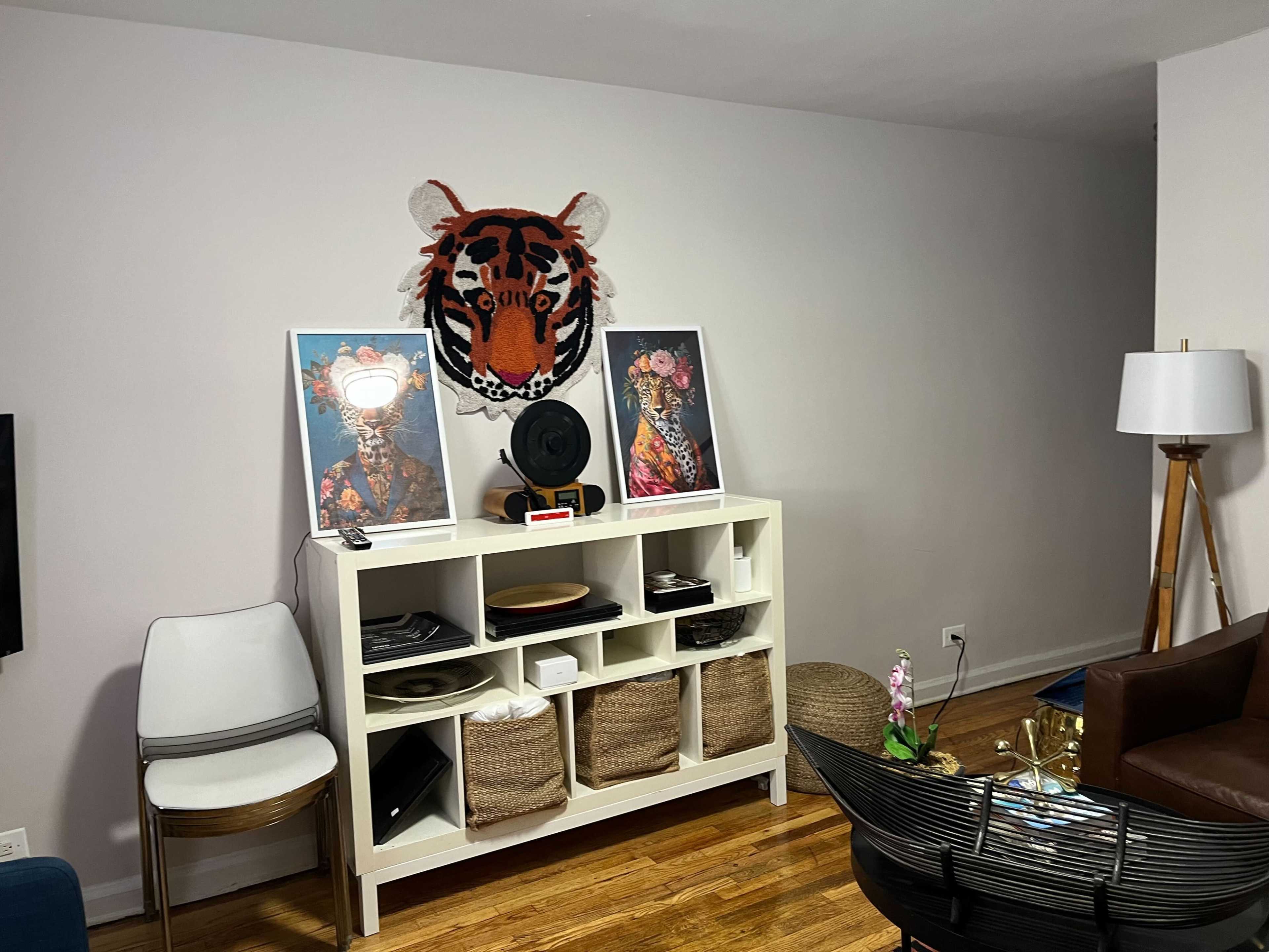 Versatile & Stylish Space for Meetings, Therapy, Remote Work, and Photo/Video Shoots Image in Flatlands, Brooklyn, NY