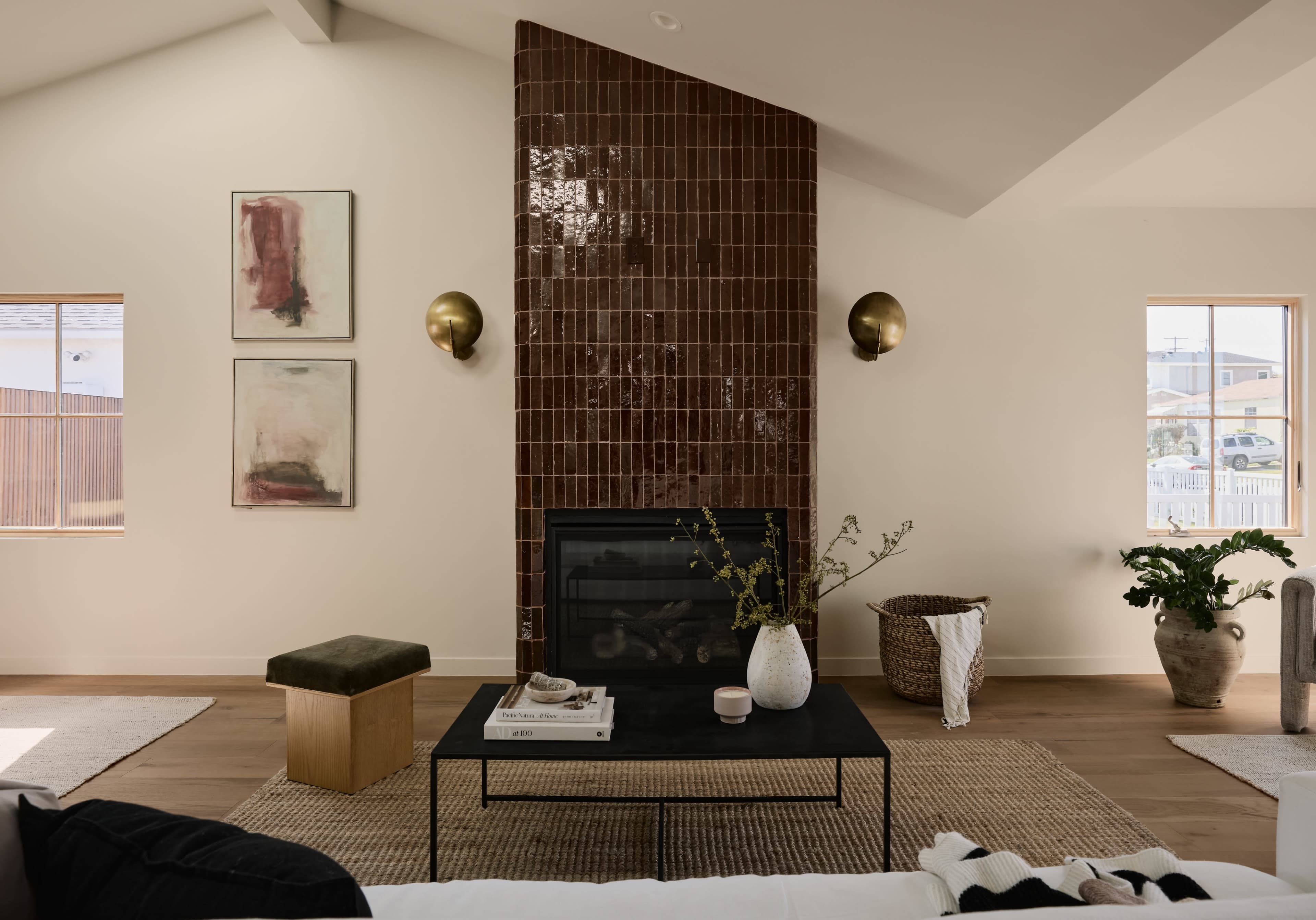 Modern House with Modern furnishing Image in Westchester, Los Angeles, CA