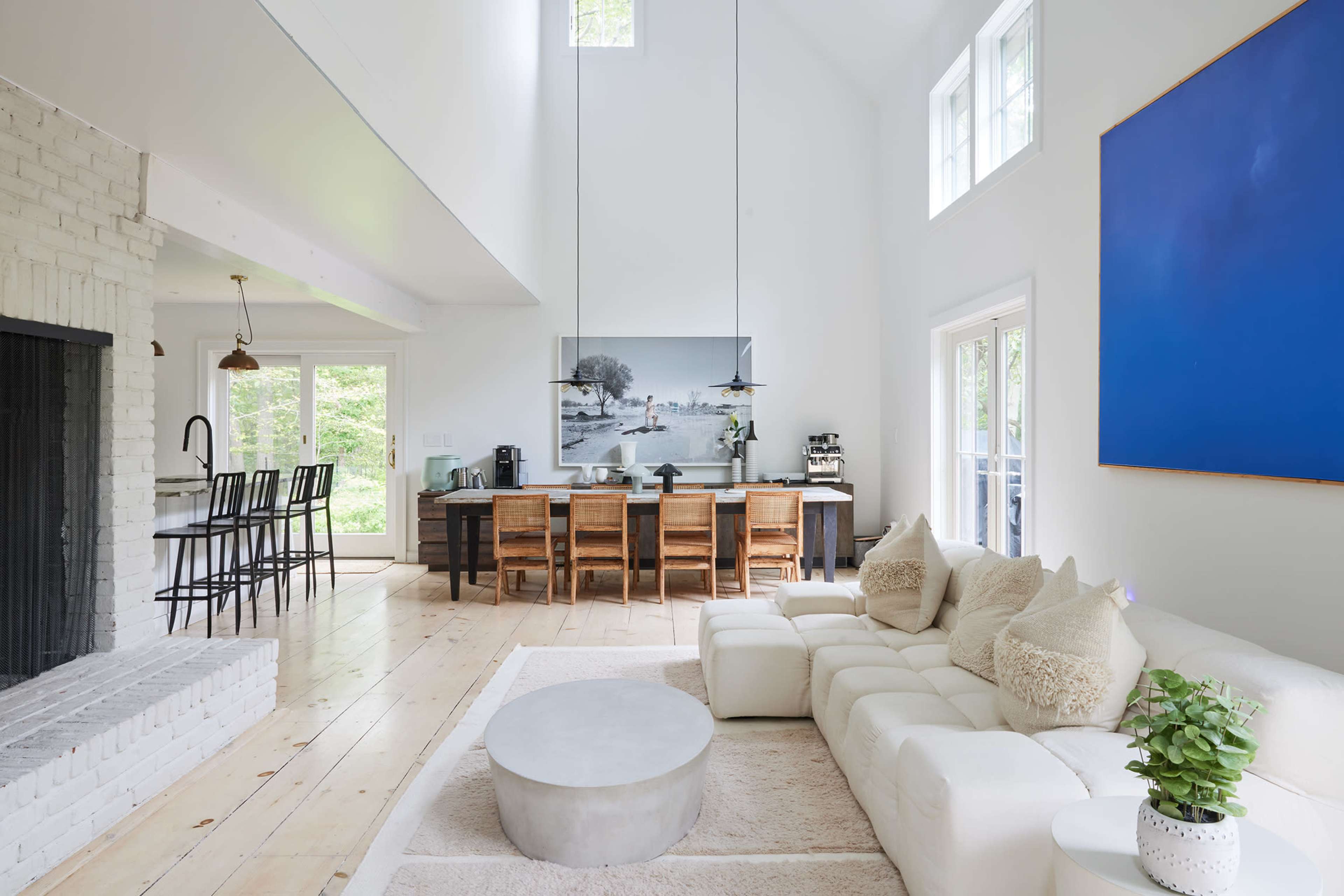 Luminous White 3-Story Open Oasis Home in Amangasett Image in East Hampton, Amgansett, NY