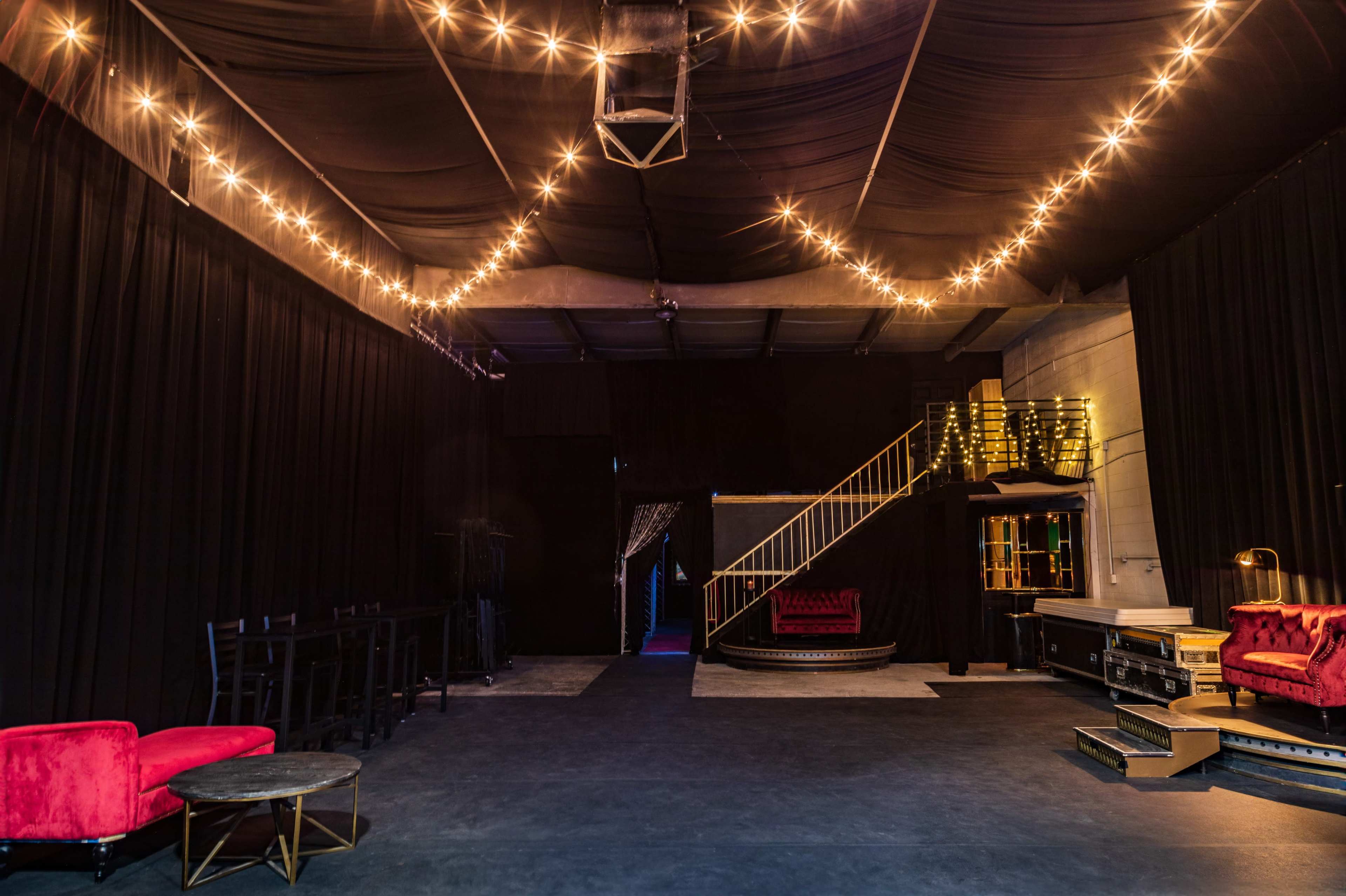 Creative space for unique meetings,  presentations, workshops and teambuilding. Image in Winchester, Las Vegas, NV