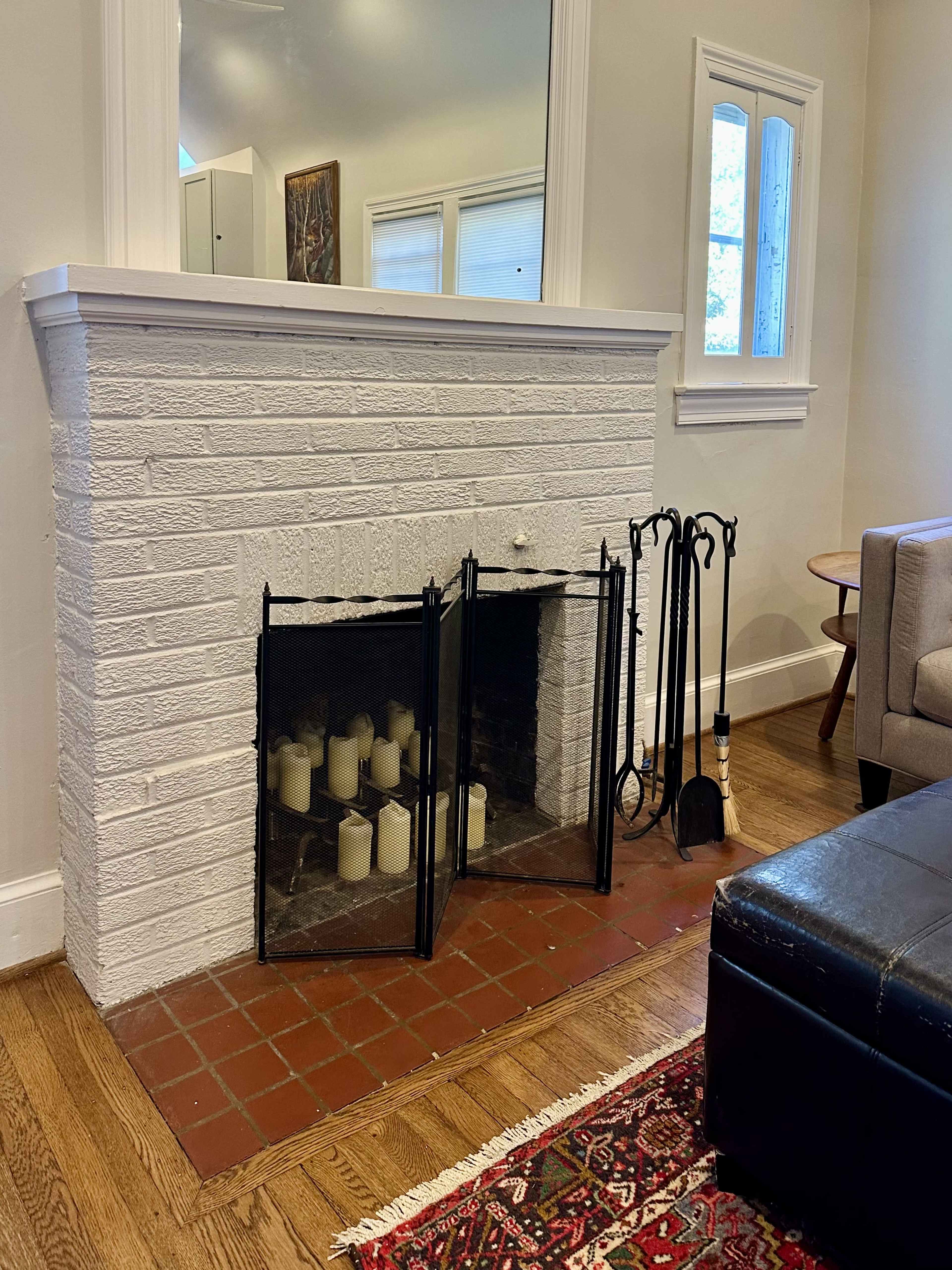 Charming Bungalow - High Ceilings Image in Barcroft, Arlington, VA