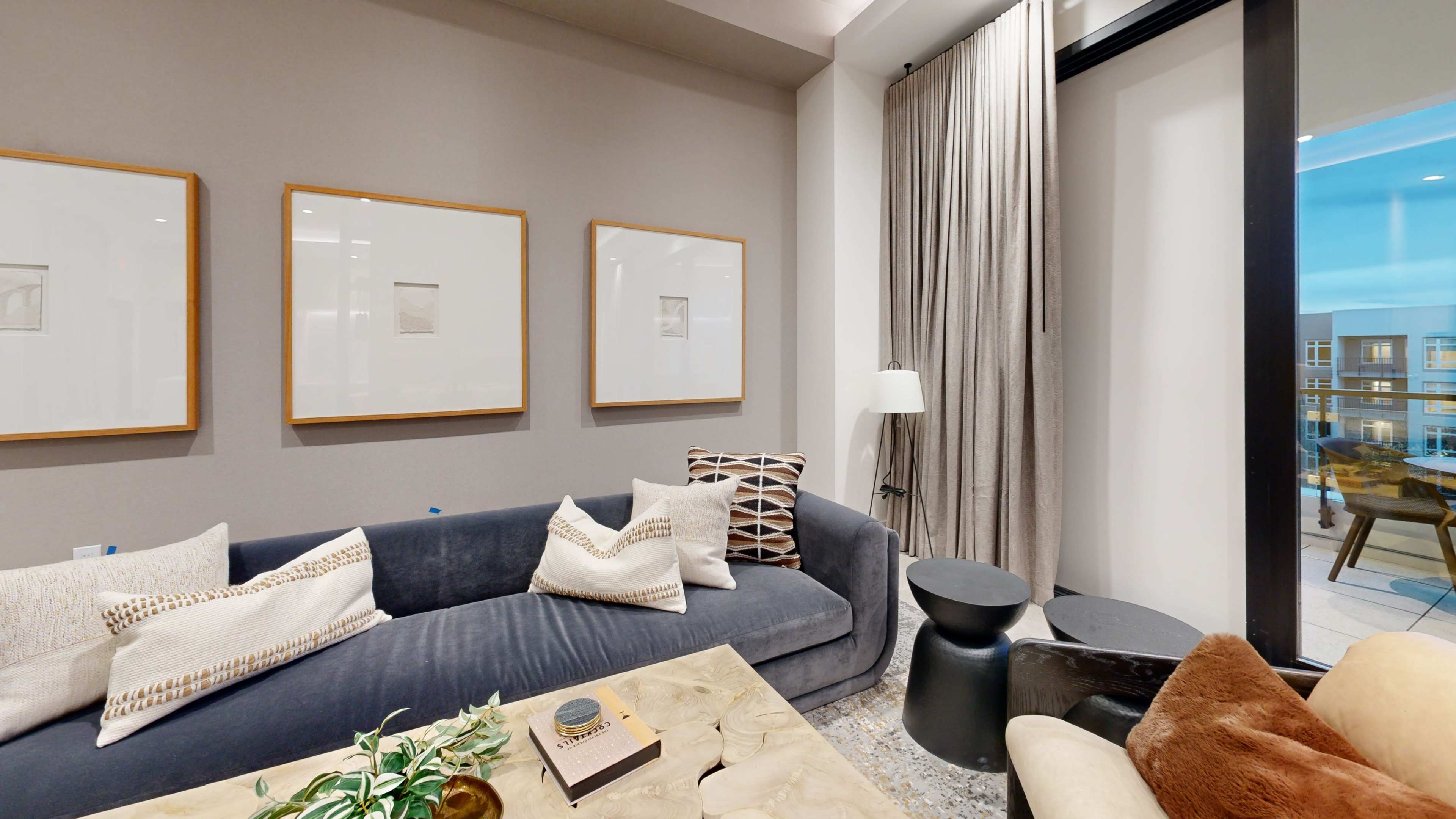 Contemporary Lounge with Spacious Seating Image in Dublin, Dublin, CA