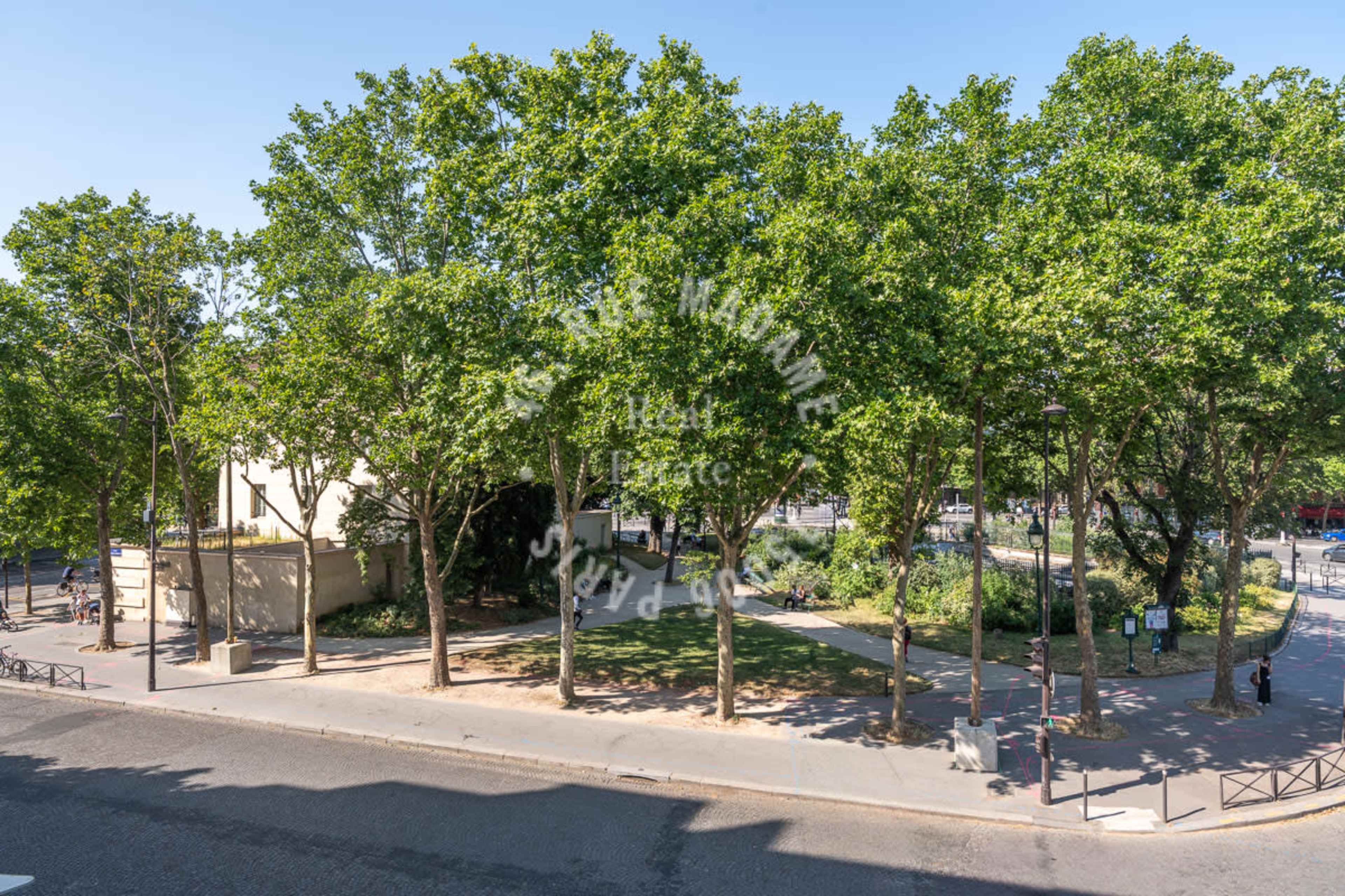 Appartement lumineux au design soigné Rive Gauche Image in Petit-Montrouge, Paris, 