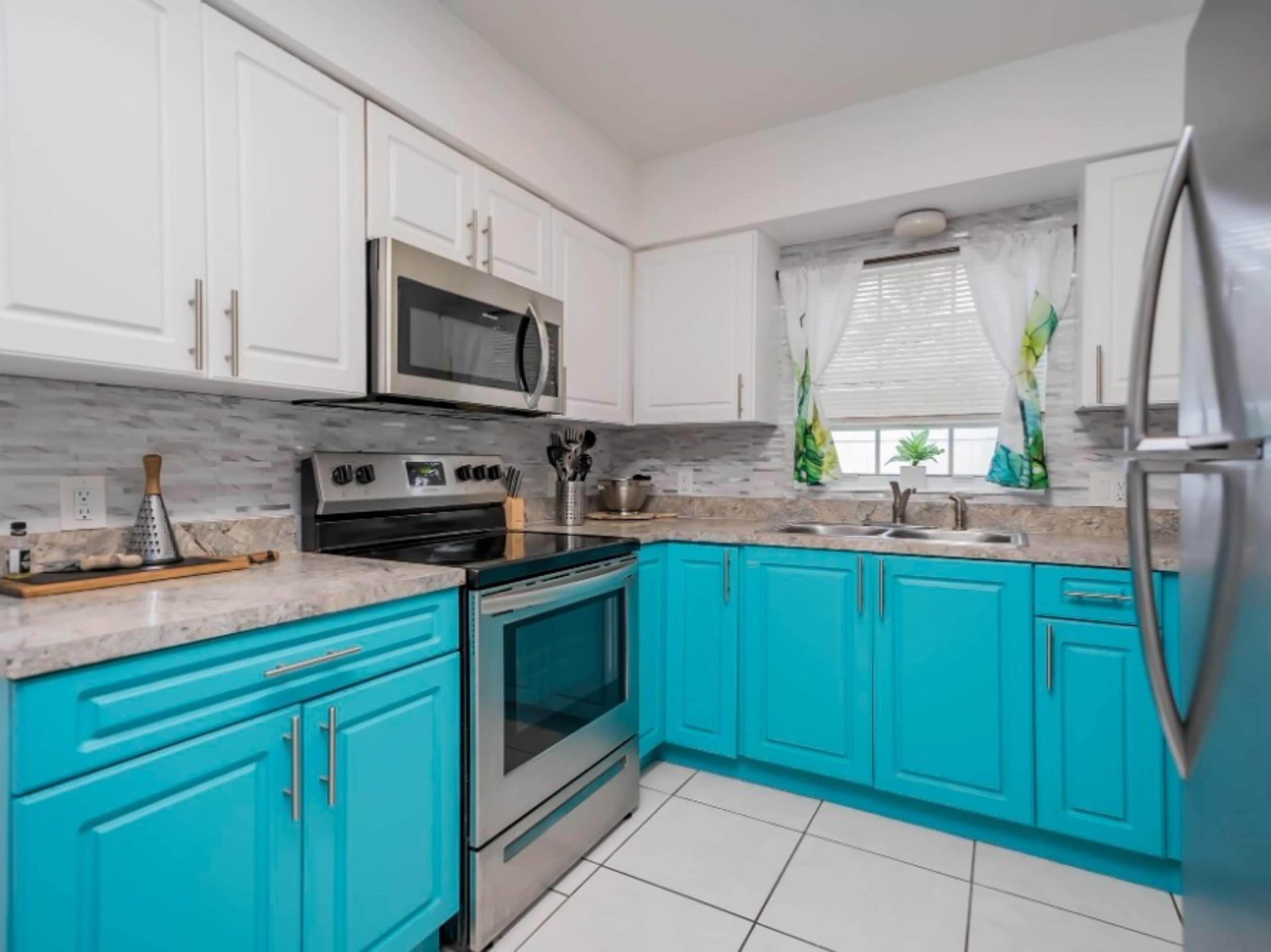 Kitchen, Dining/Living Room