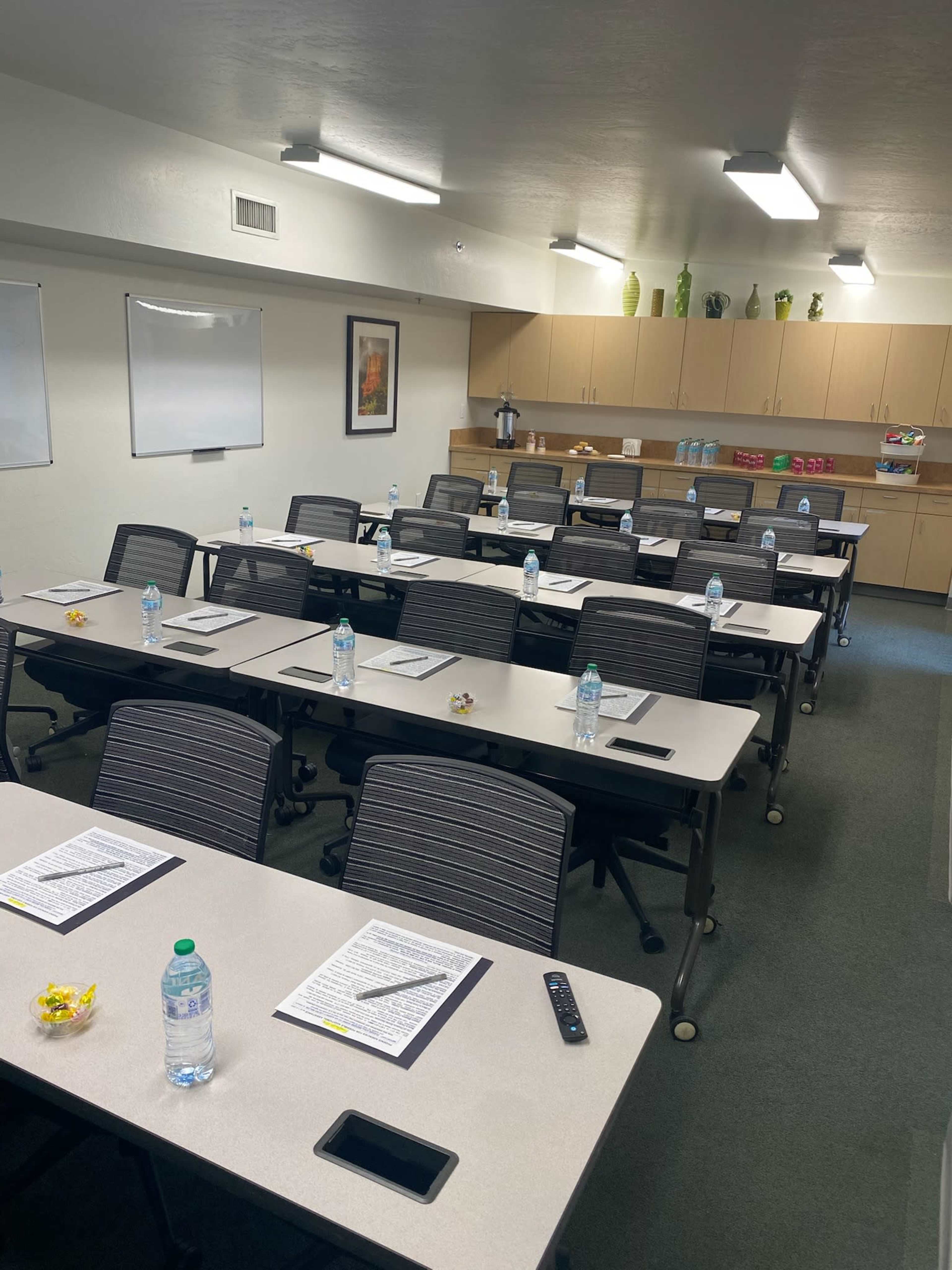 North Scottsdale customizable meeting space with easy user access Image in Central Scottsdale, Scottsdale, AZ