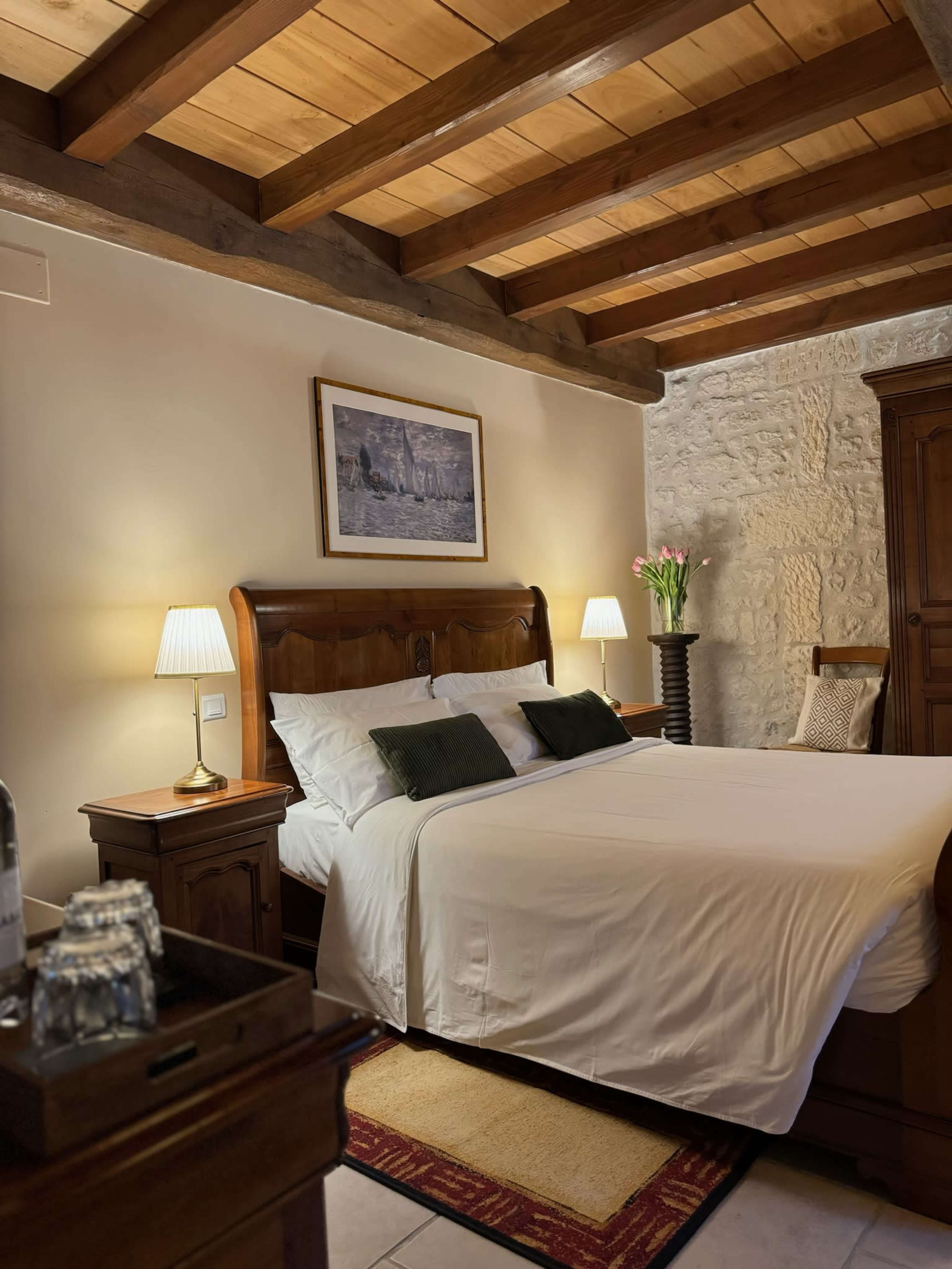 Relais de poste du XVIIème siècle rénové Image in , Saint-Preuil