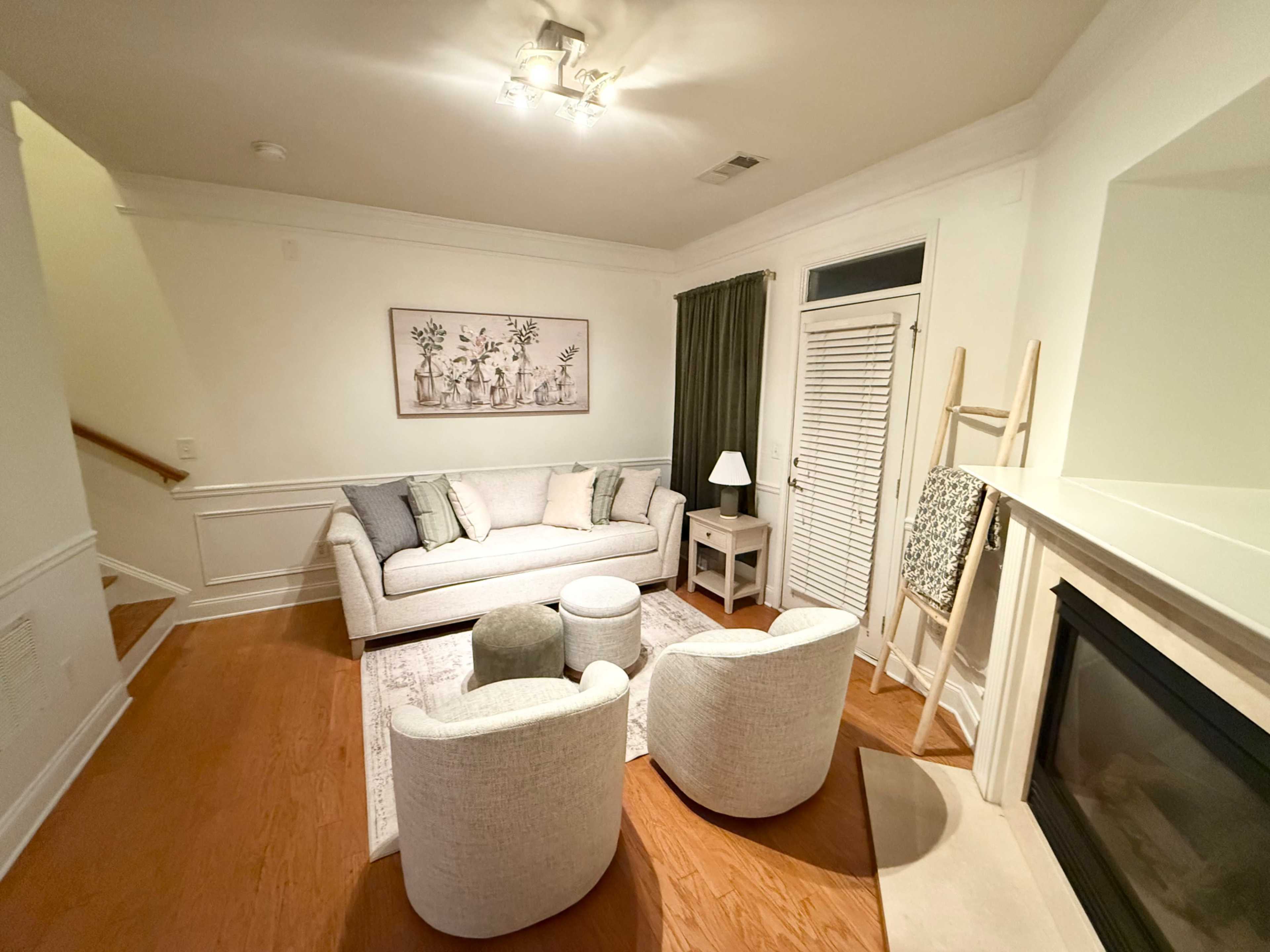 Community vibe / Cozy gathering space Image in Midtown, Atlanta, GA