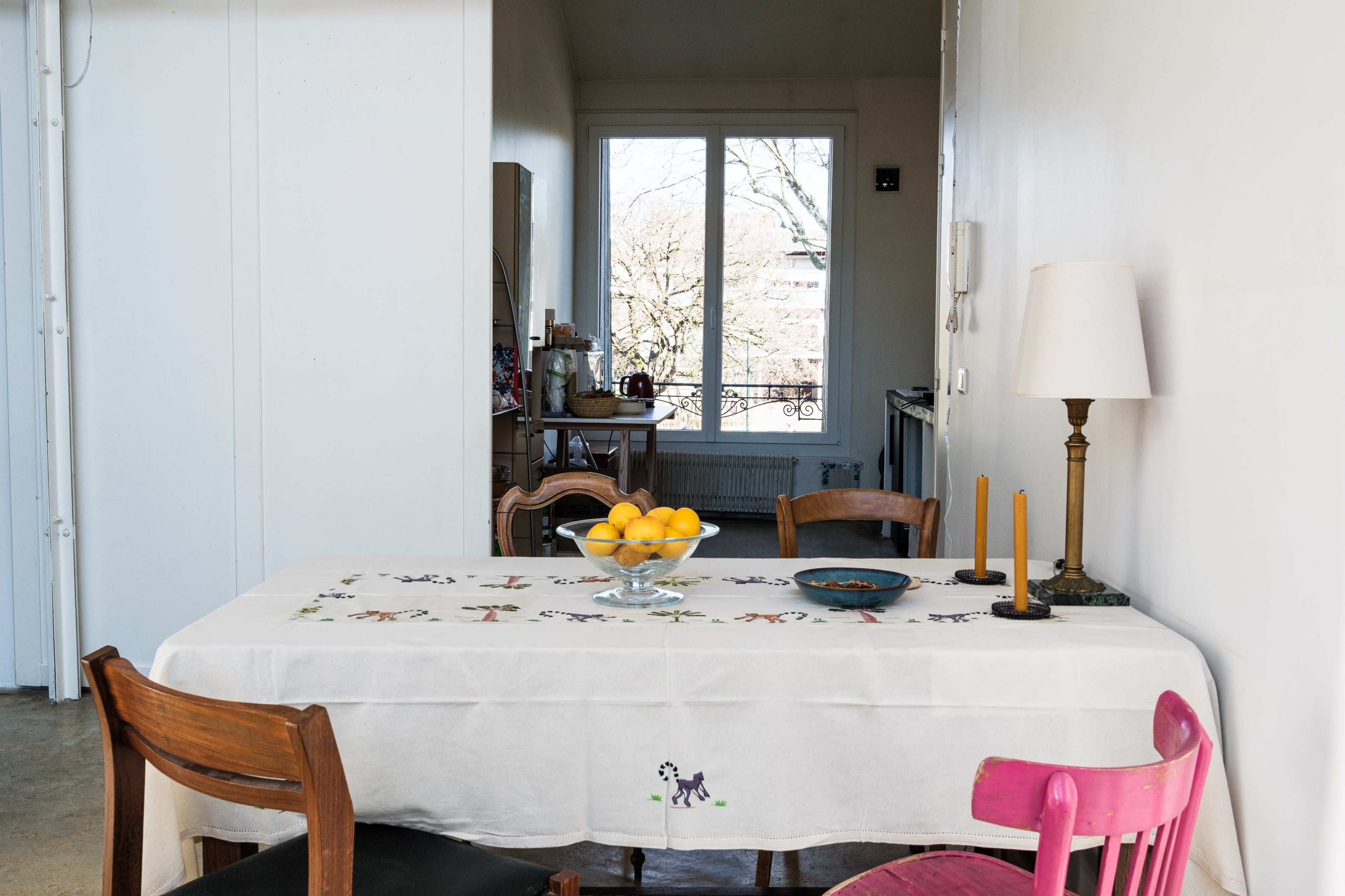 Loft grand, beau, industriel, vide & lumineux proche Paris Image in , Cachan