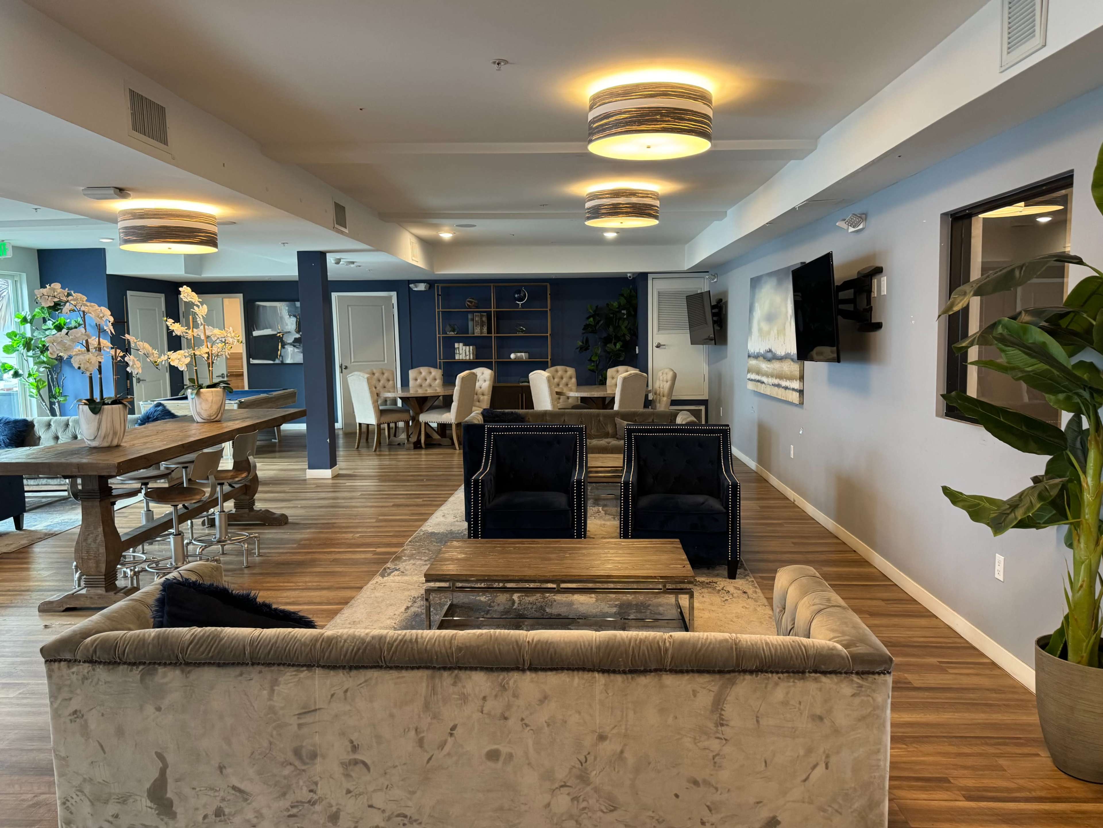 Noho Arts Clubhouse Lounge w/ Theatre Image in North Hollywood, North Hollywood, CA