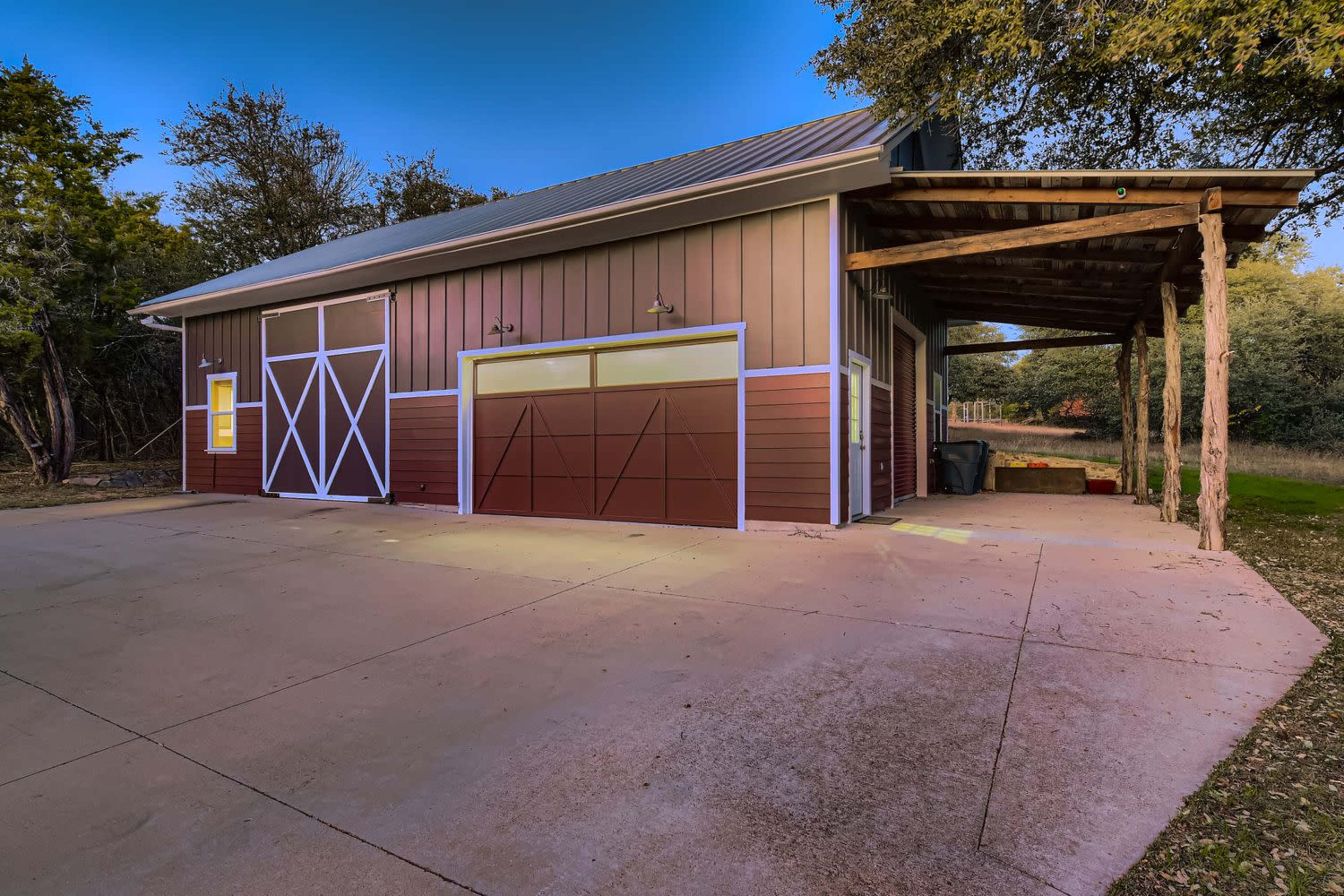 Home on Rural Acreage with Hillside Views, Open Field, Massive Garage Image in , Leander, TX