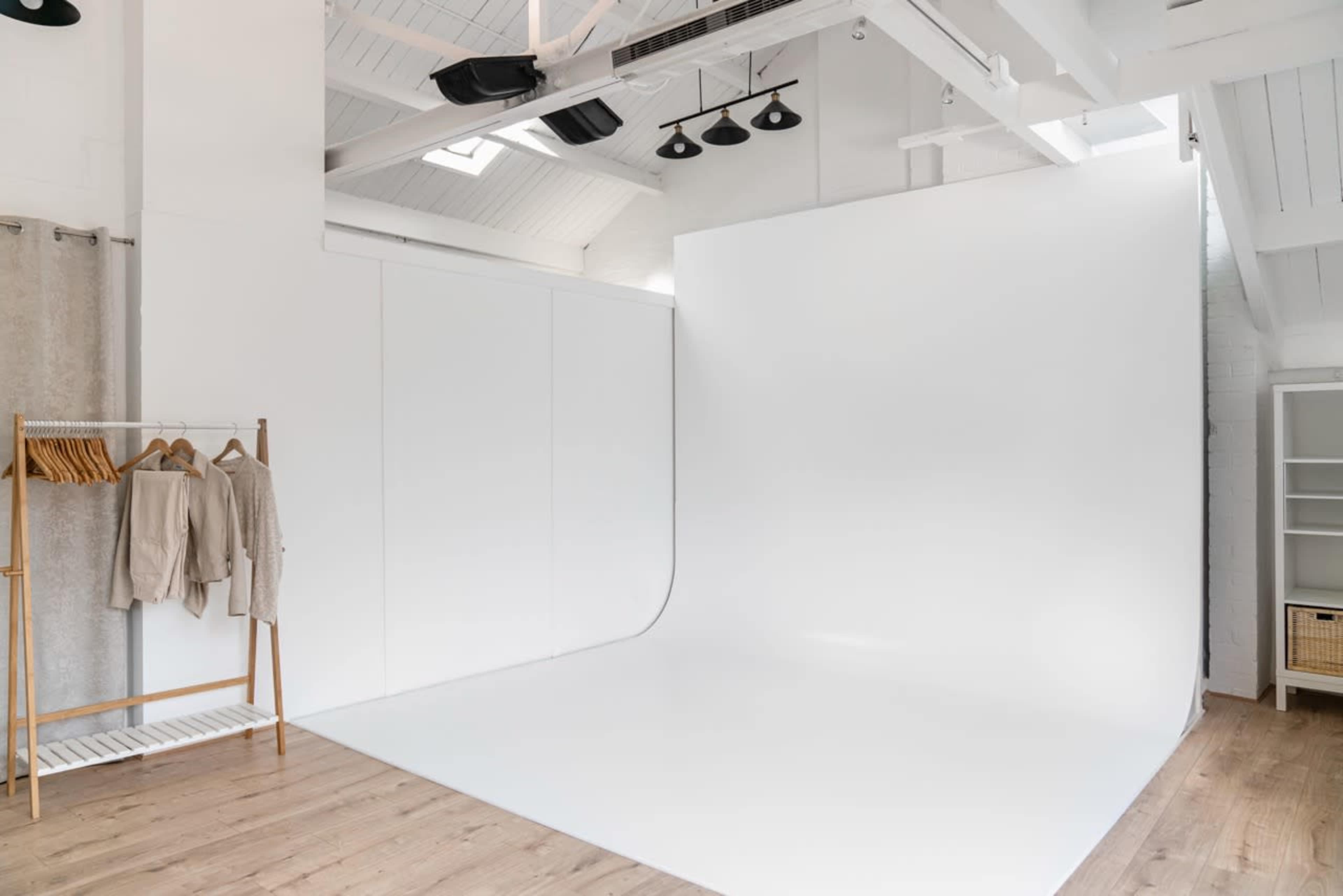 Brixton Photo studio with cyclorama Image in Lambeth, Lambeth, London, ENG