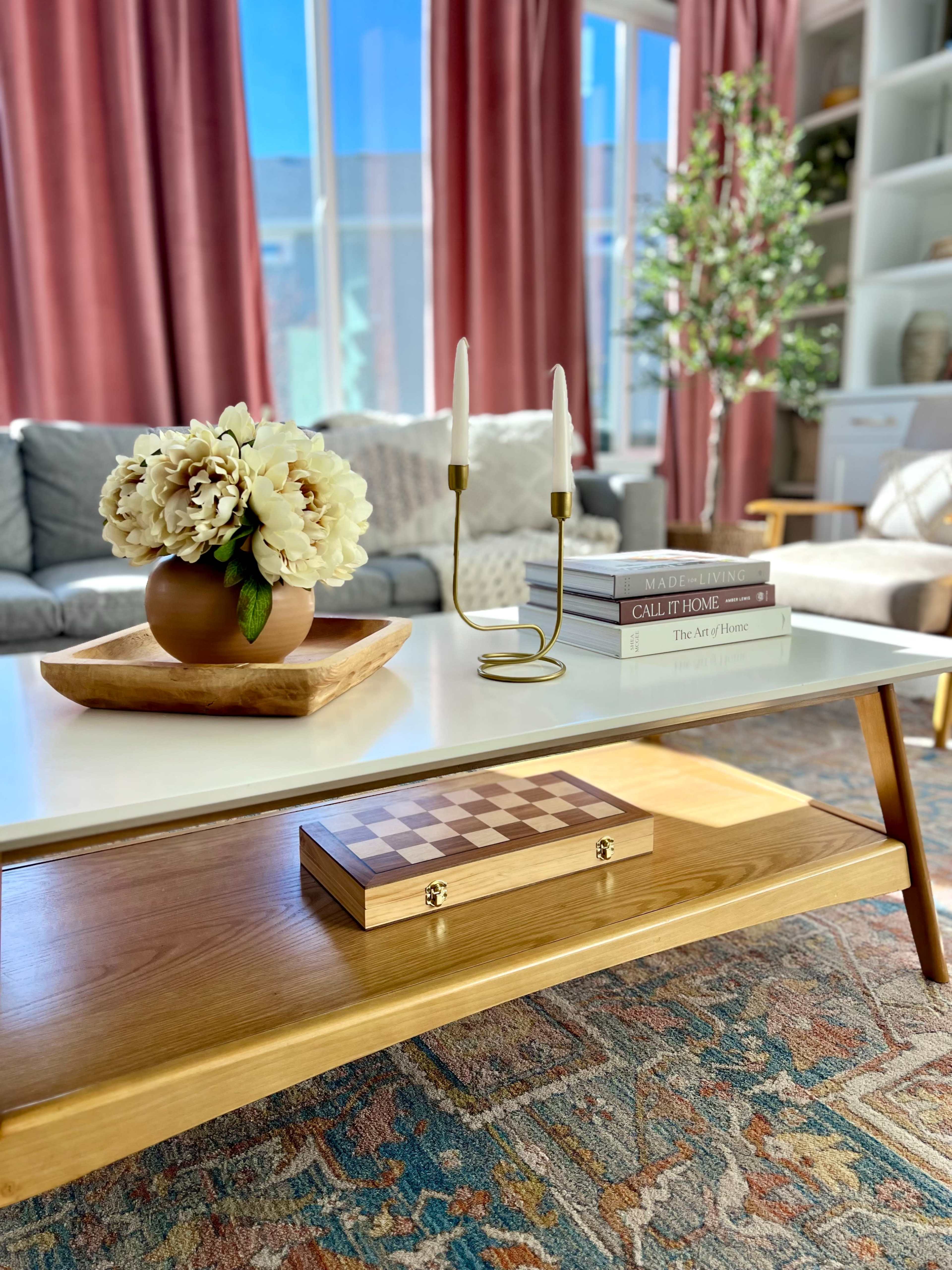 Welcoming Warm Modern Farmhouse Image in Vineyard, Vineyard, UT