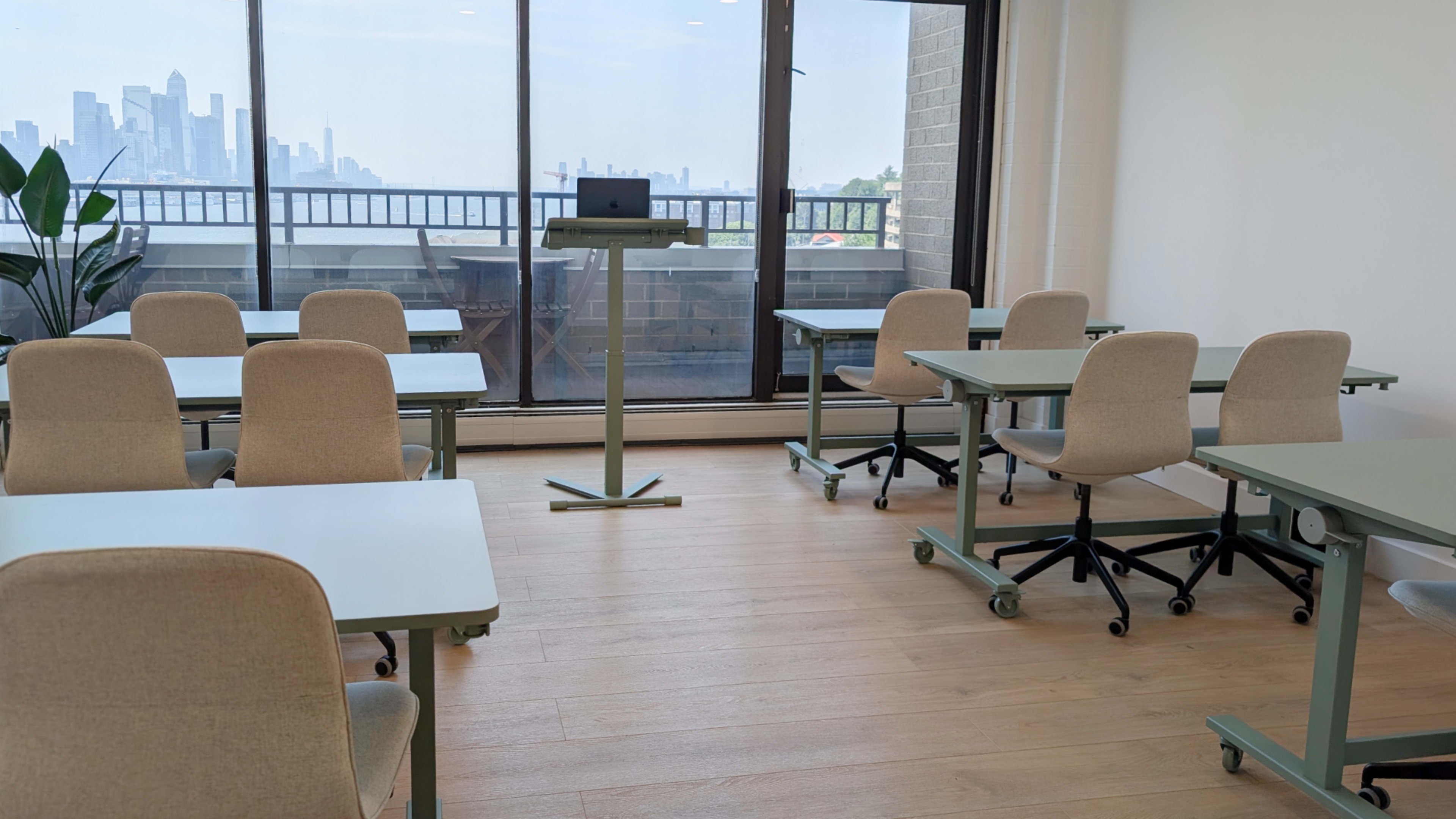 Modern Office & Meeting Room in Hudson County Image in Guttenberg, Guttenberg, NJ