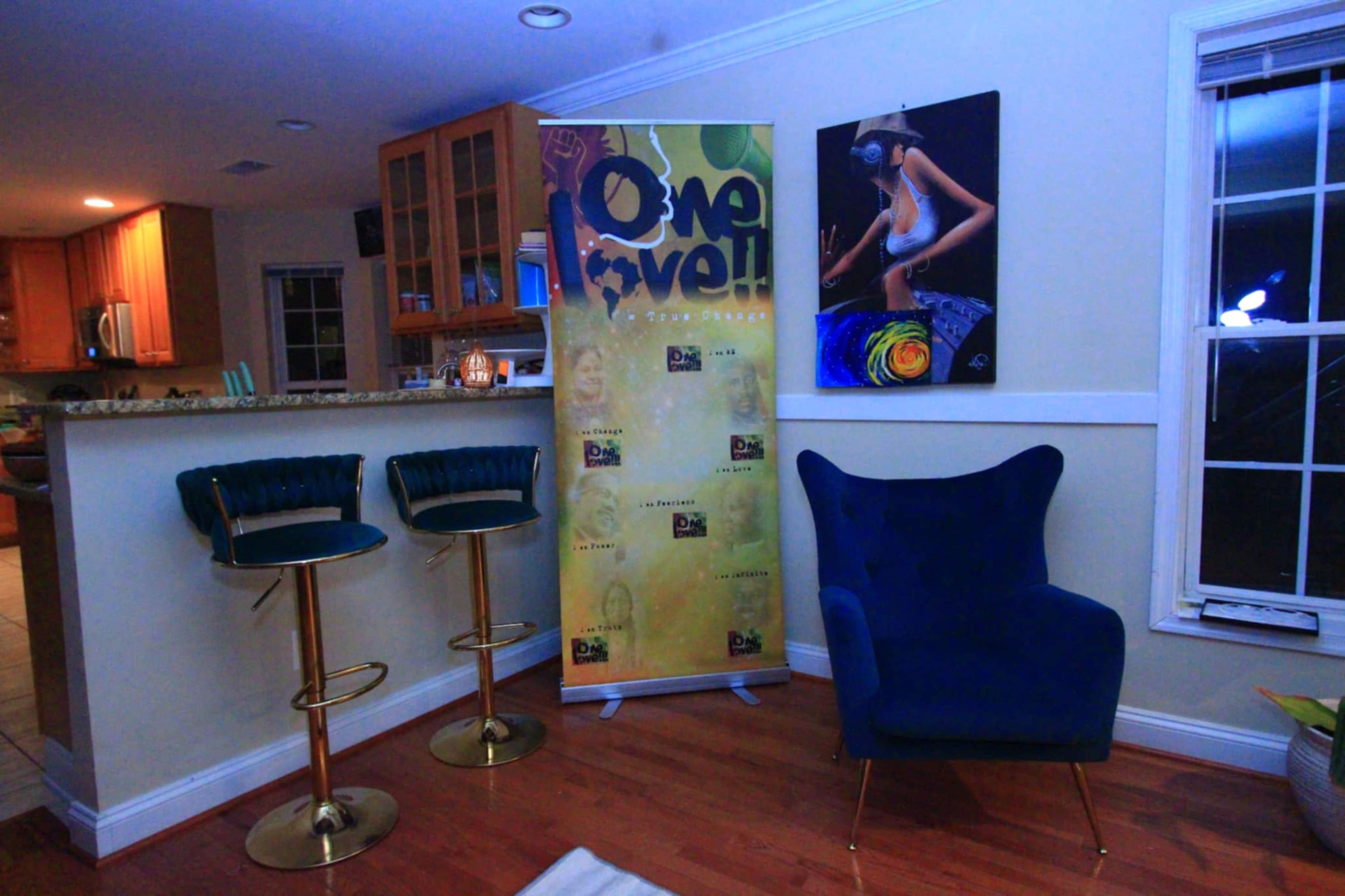 Large Vibey, Common Areas in Historic D.C. for Small Gatherings Image in Northeast Washington, Washington, DC