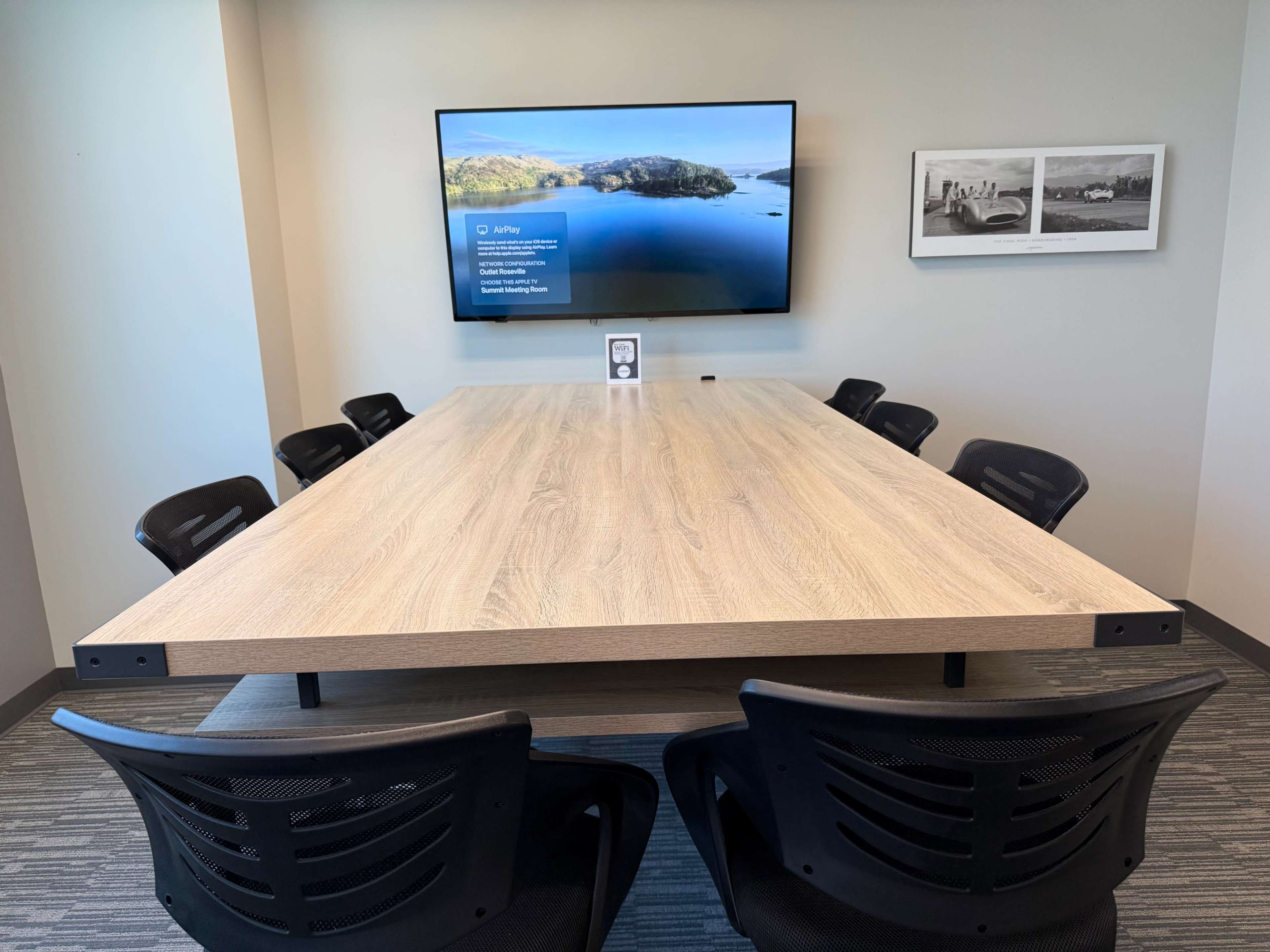Private Meeting Room for 8 at Outlet Coworking in Roseville Image in Lead Hill, Roseville, CA
