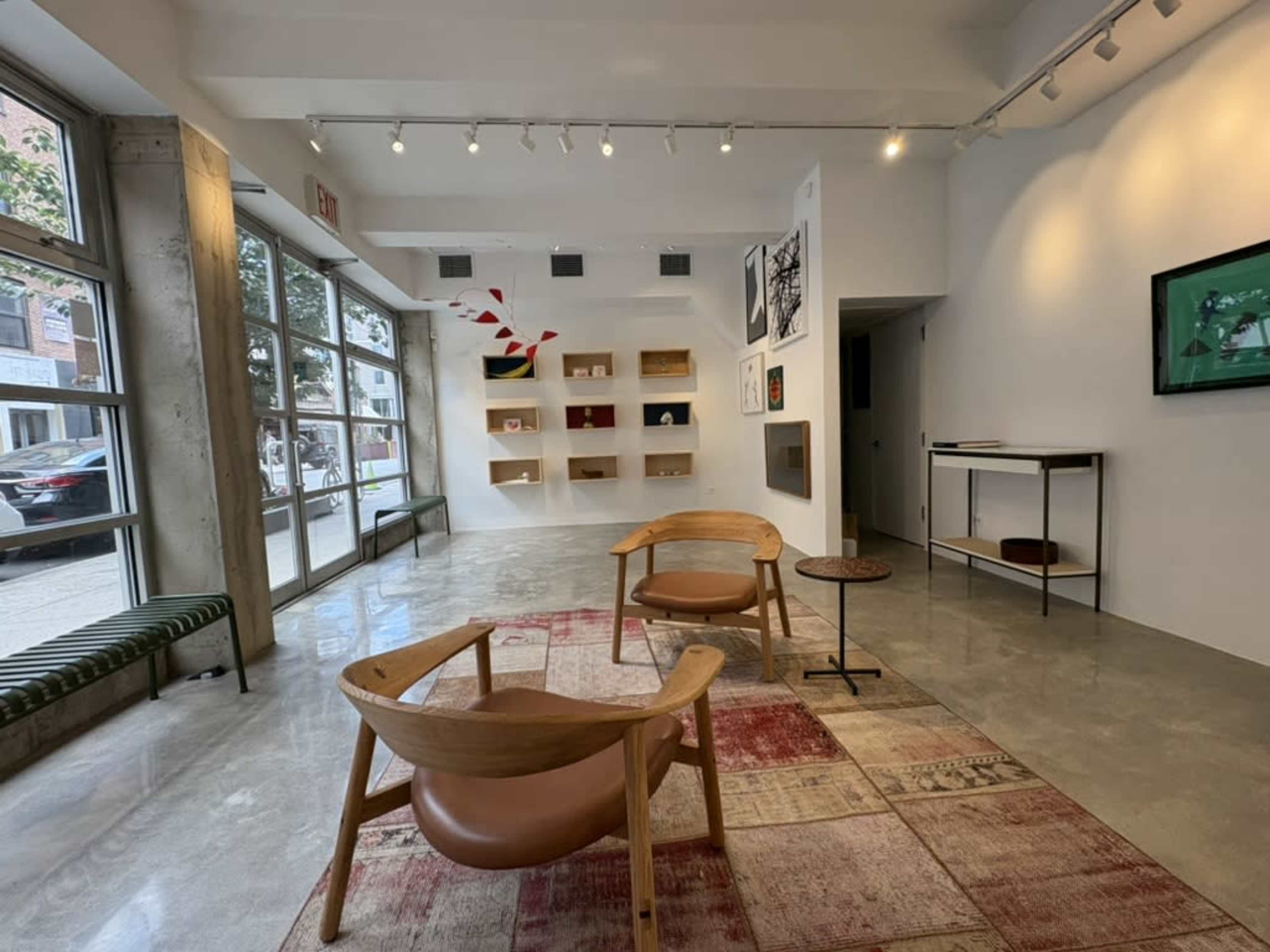 Williamsburg Pop Up Gallery Retail Space Image in Williamsburg, Brooklyn, NY