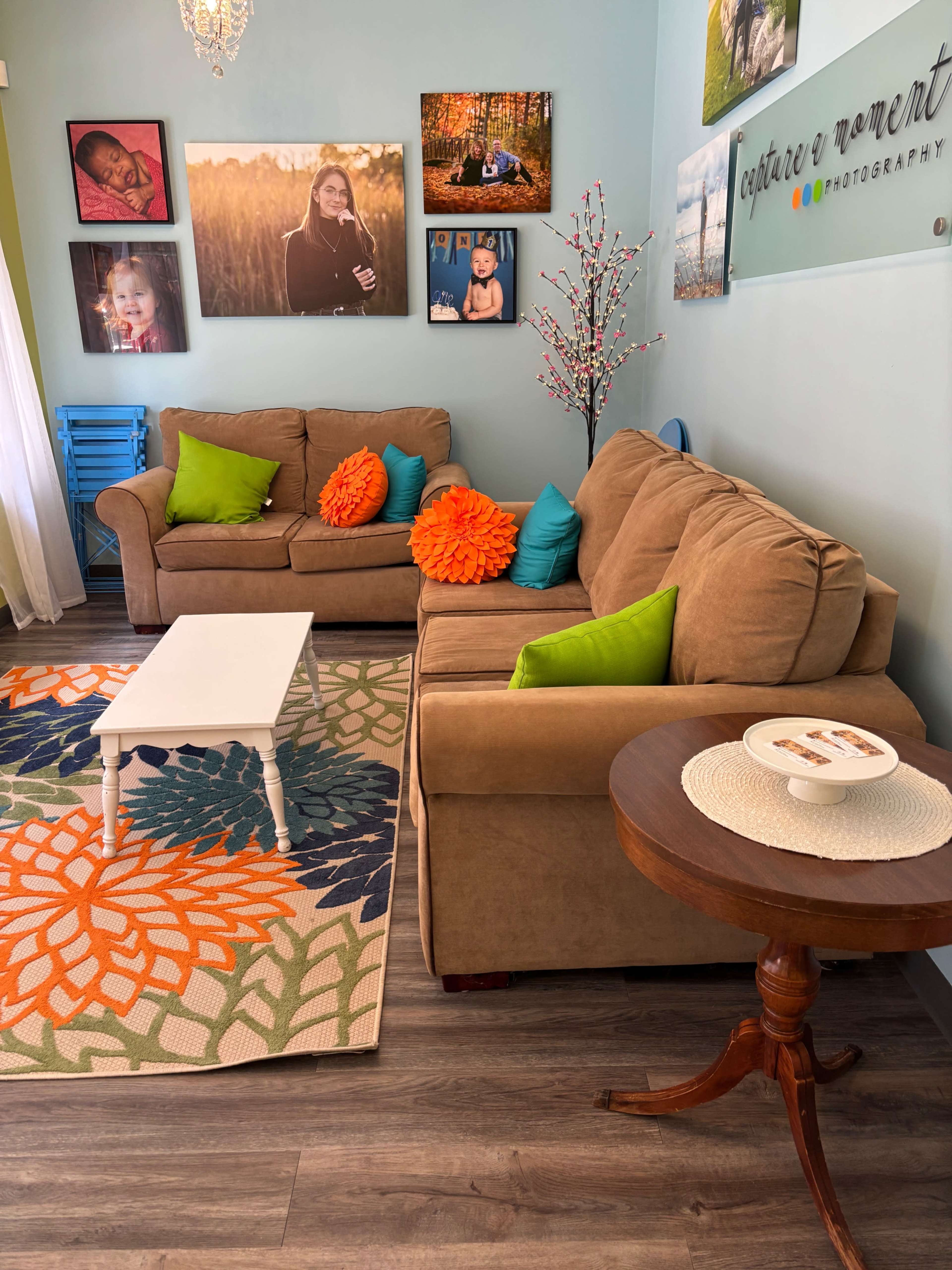 Boutique 2,000 sq ft Photography Studio in Downtown Mount Clemens – Props & Professional Setup Image in Mount Clemens, Mount Clemens, MI