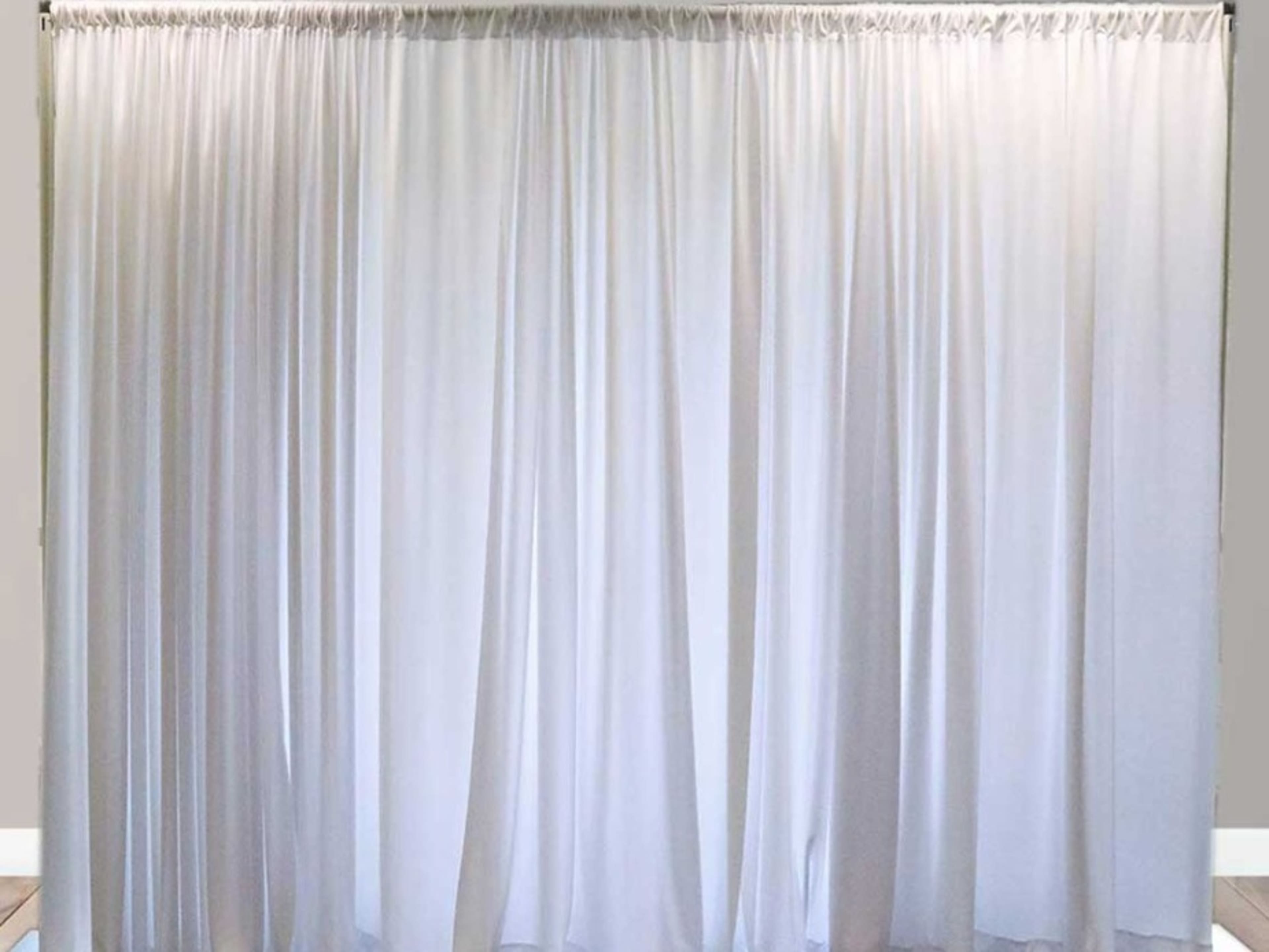 Pipe and Drape(Cool White)POLY STRETCH