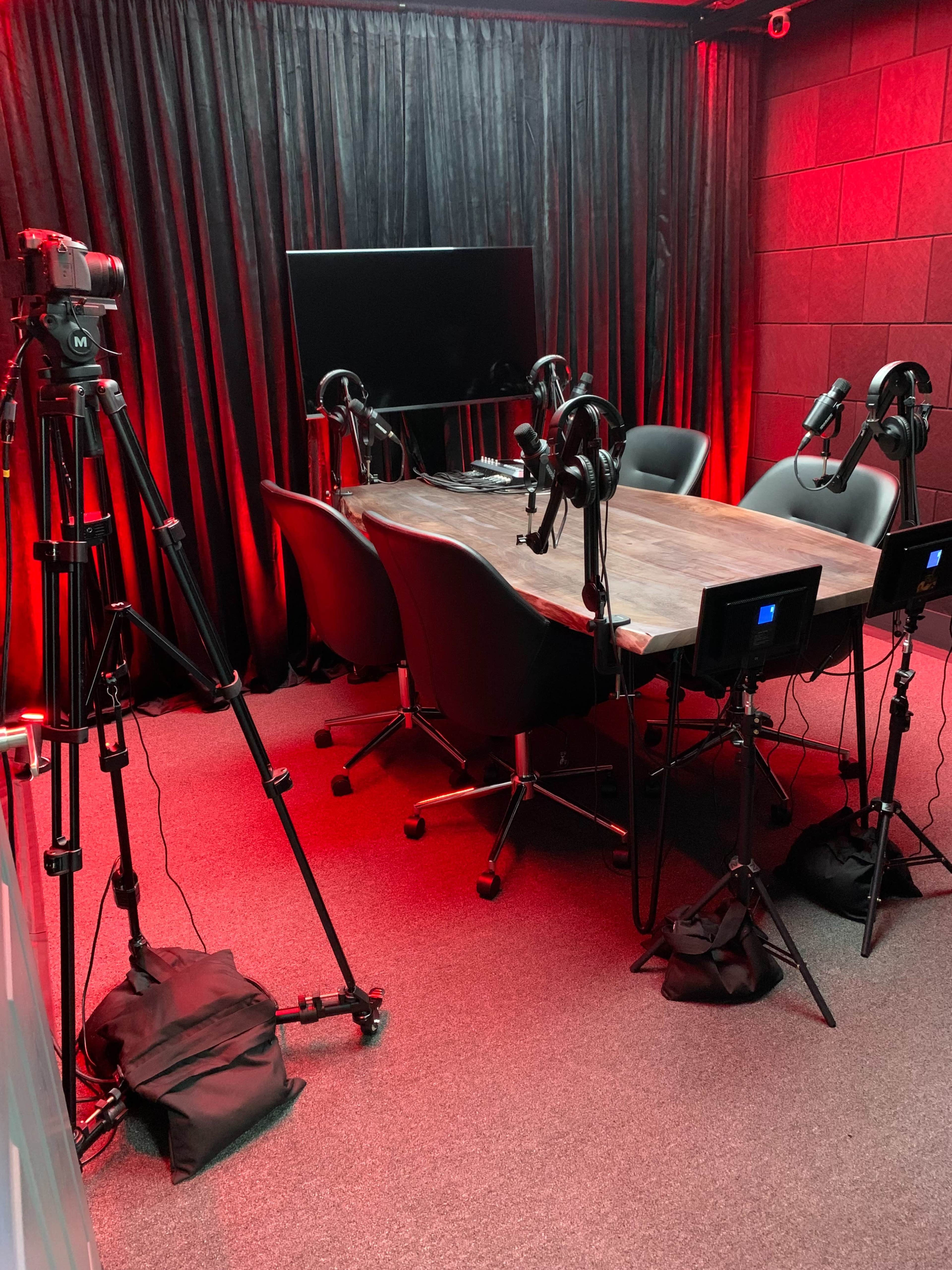 Modern Self Service Podcast Recording Studio Image in Deerfield Beach, Deerfield Beach, FL