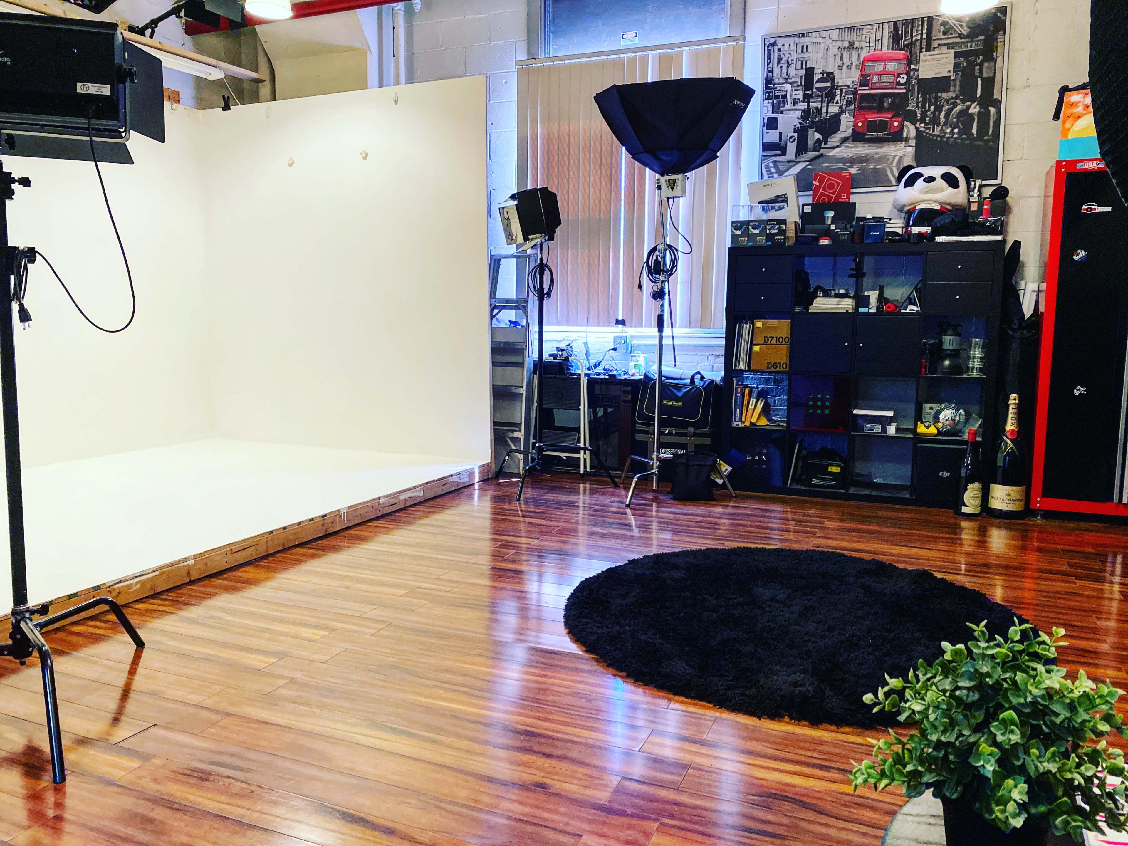 Urban city area studio with industrial look Image in Wooster Square, New Haven, CT
