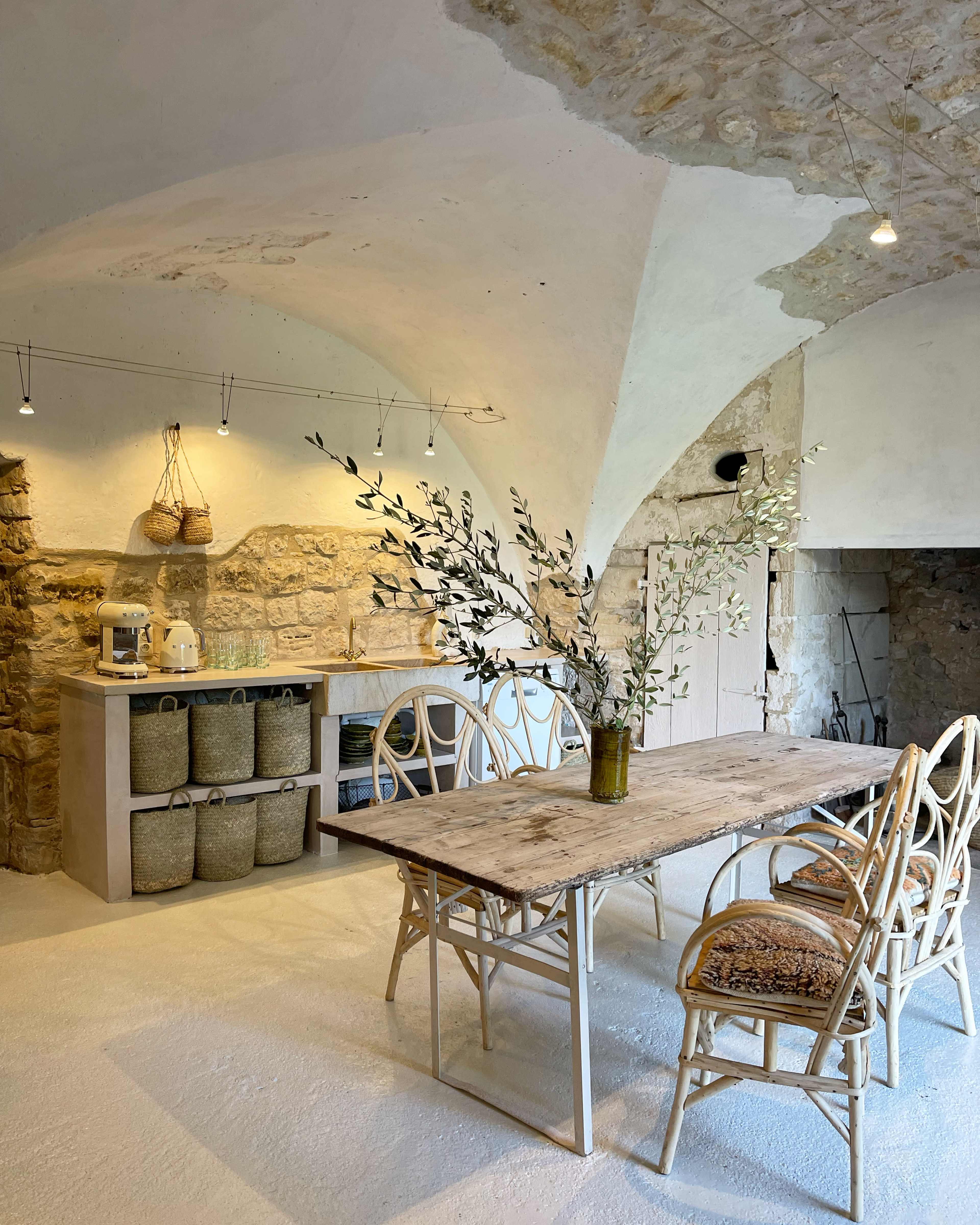 Ancienne maison de vieille pierre en Provence Image in , Aubussargues