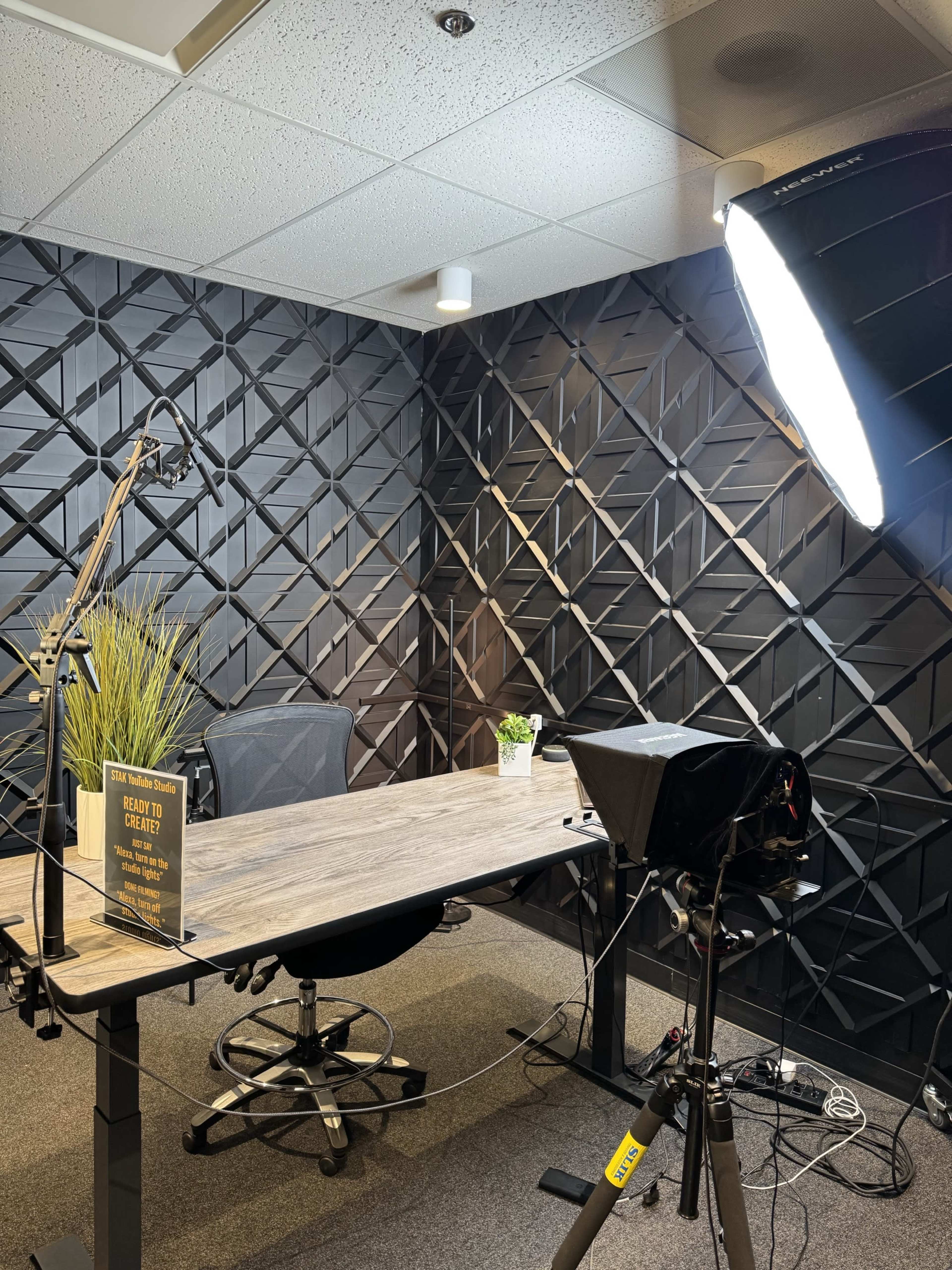 Uptown YouTube Studio Image in Downtown Oakland, Oakland, CA